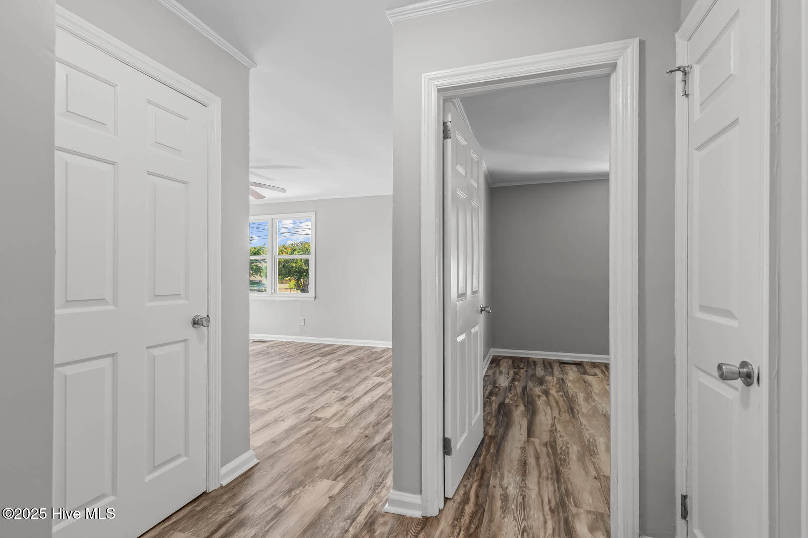 100532312 | Photo 13