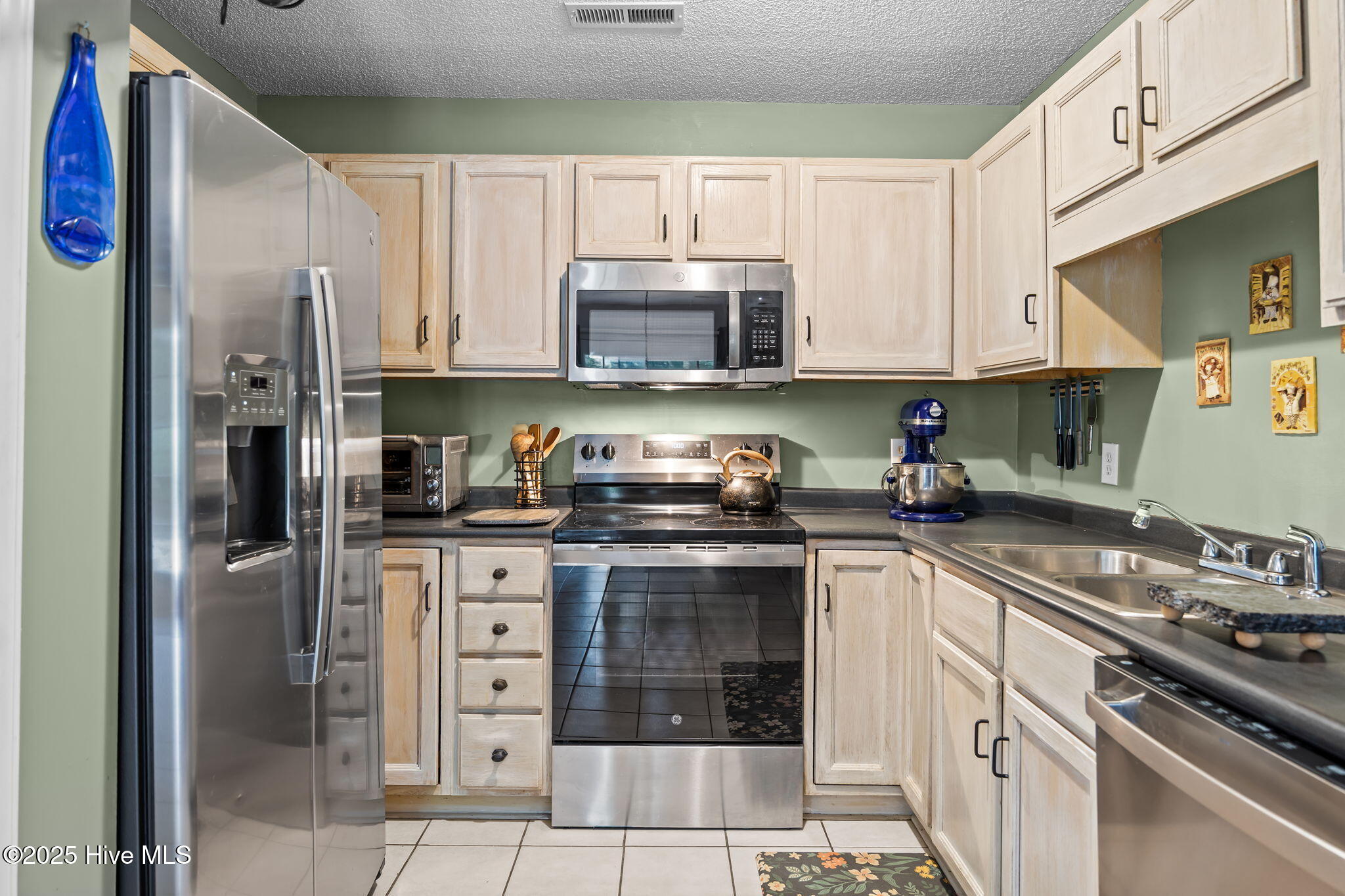 100543555 | Photo 13