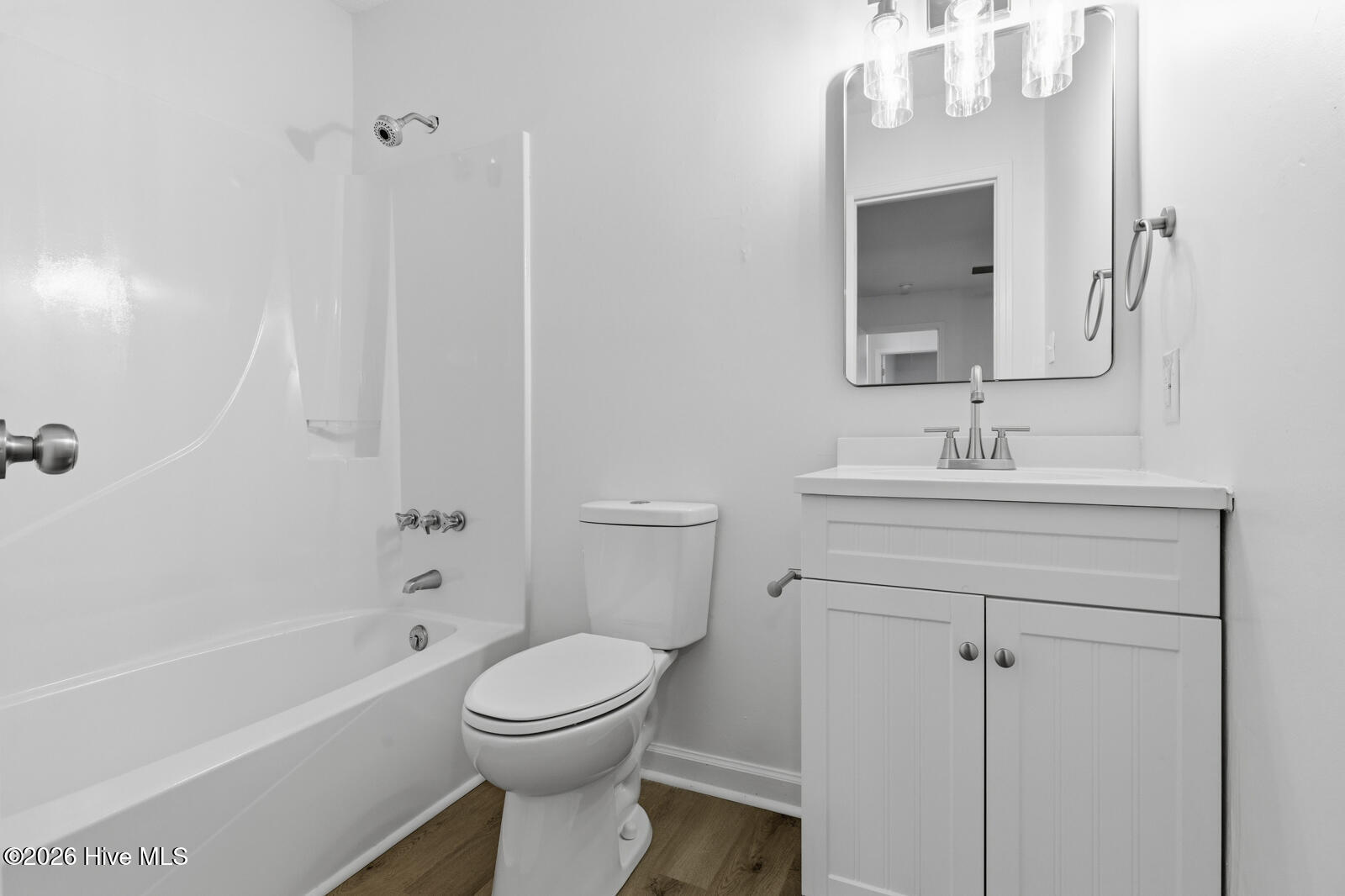 100557257 | Photo 15