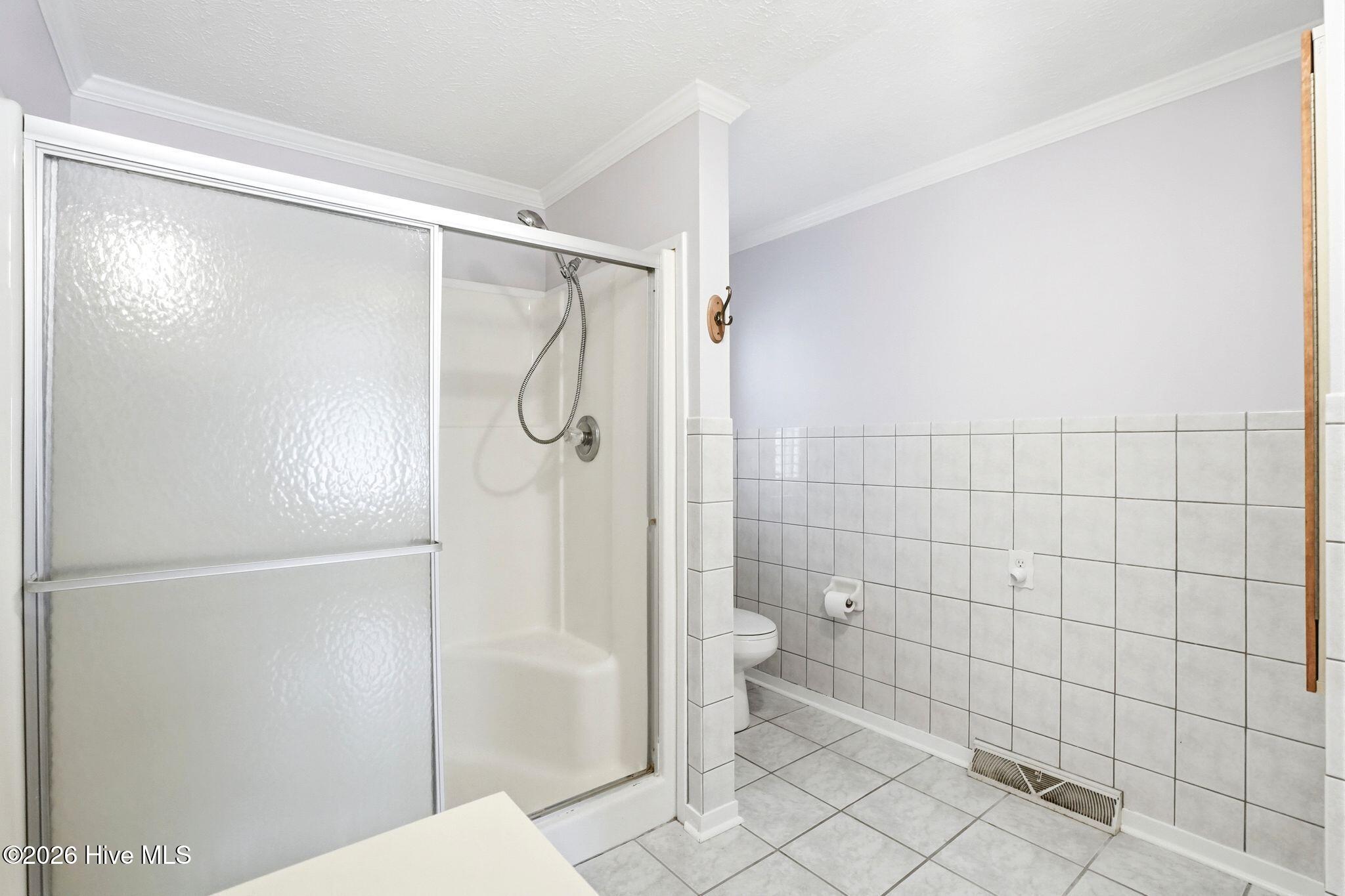 100567371 | Photo 44