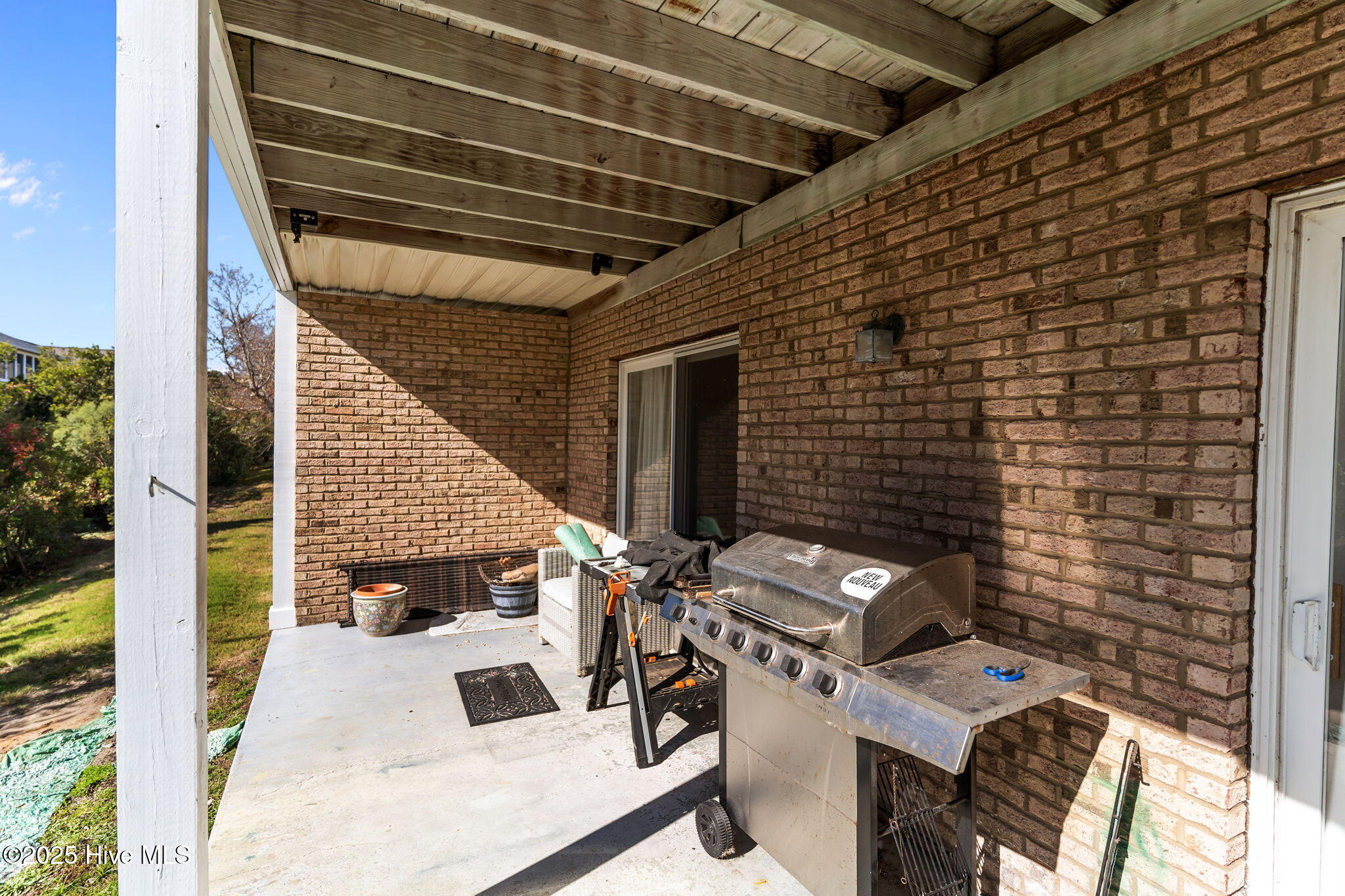 100543874 | Photo 35