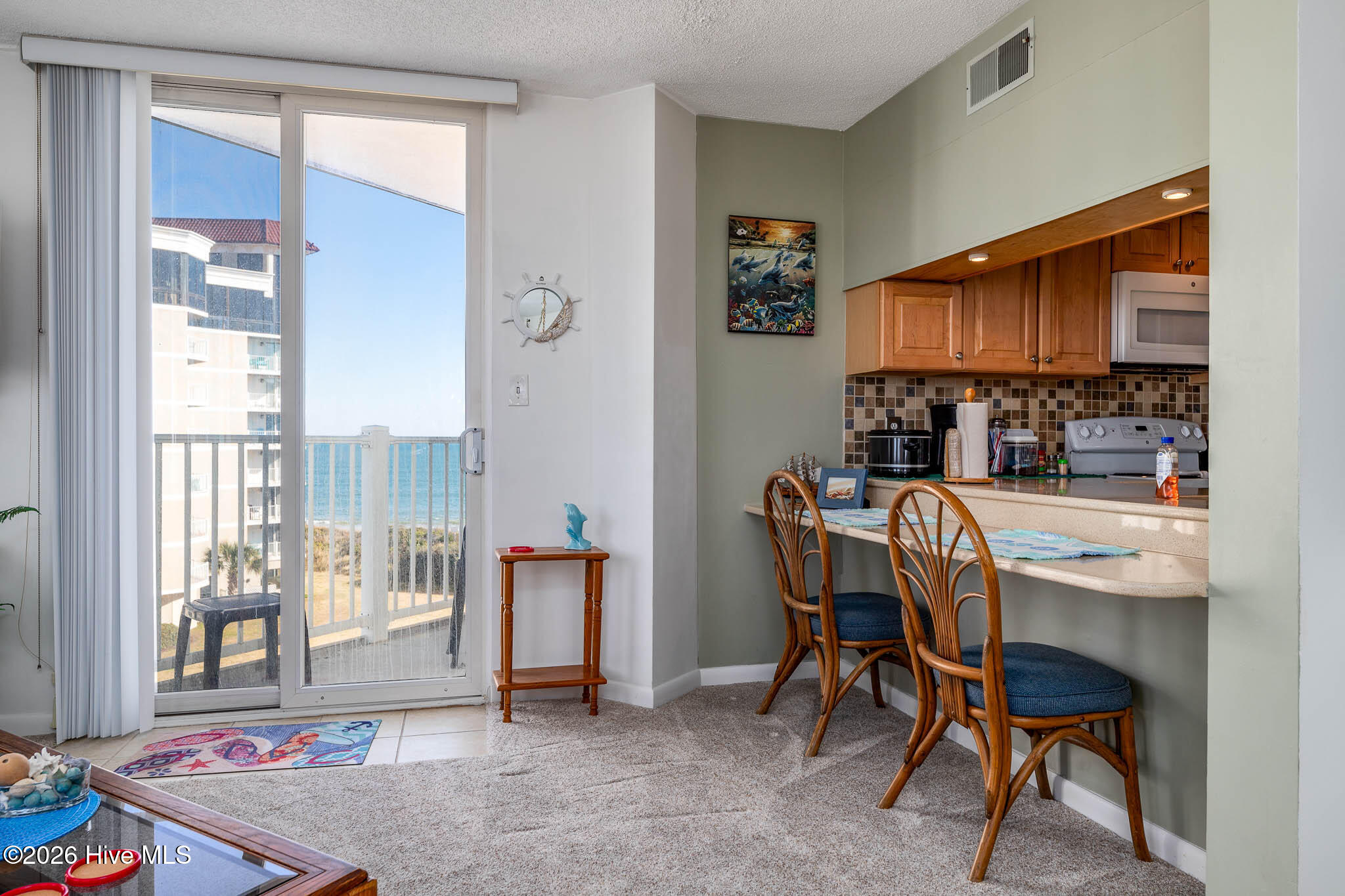 100567274 | Photo 13