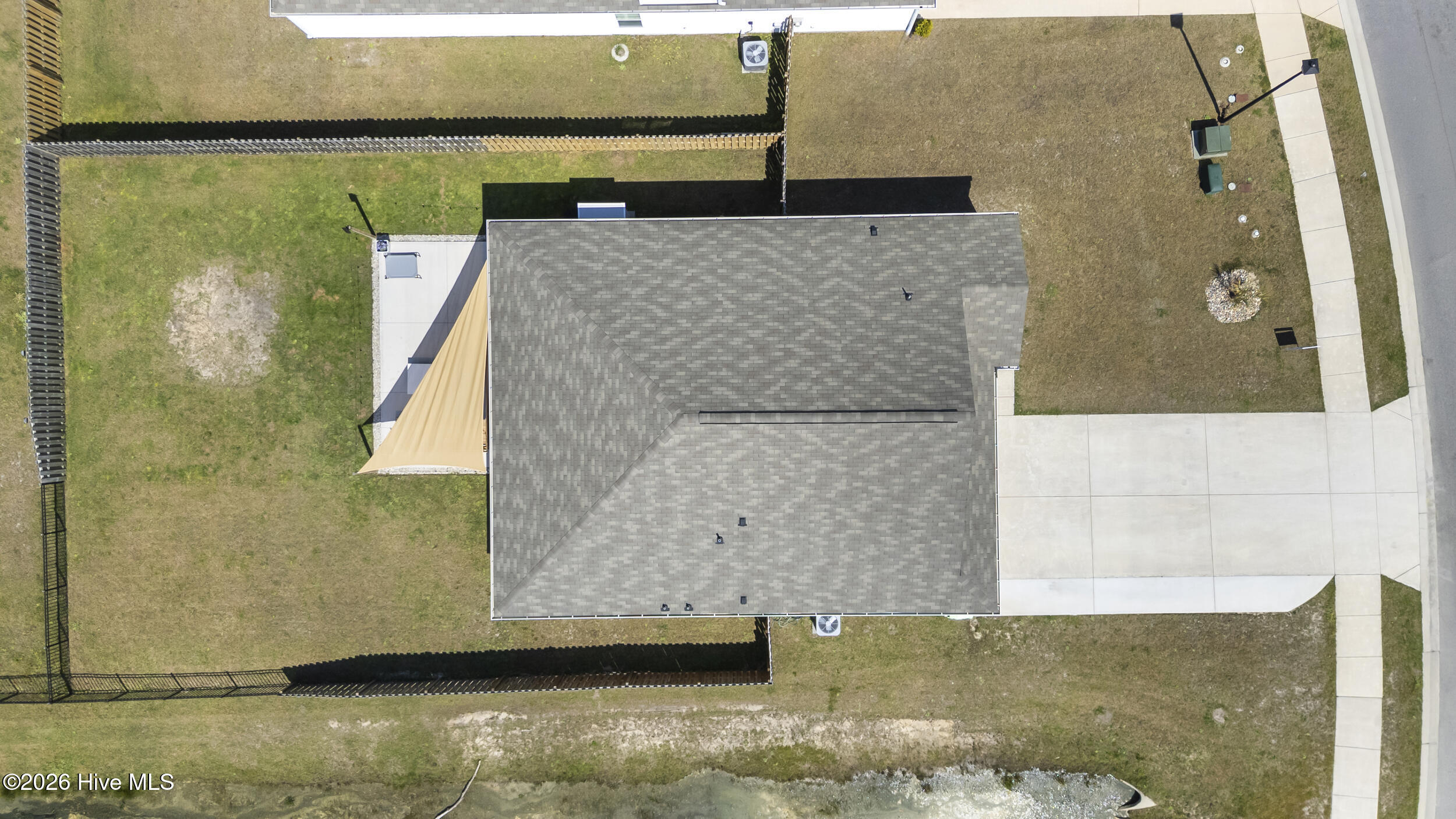 100562687 | Photo 44