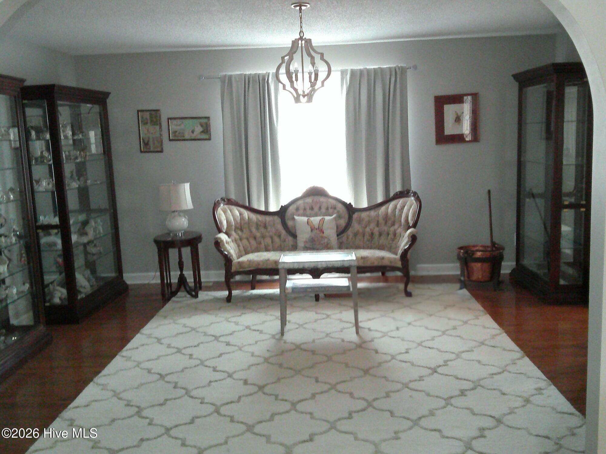 100544114 | Photo 12