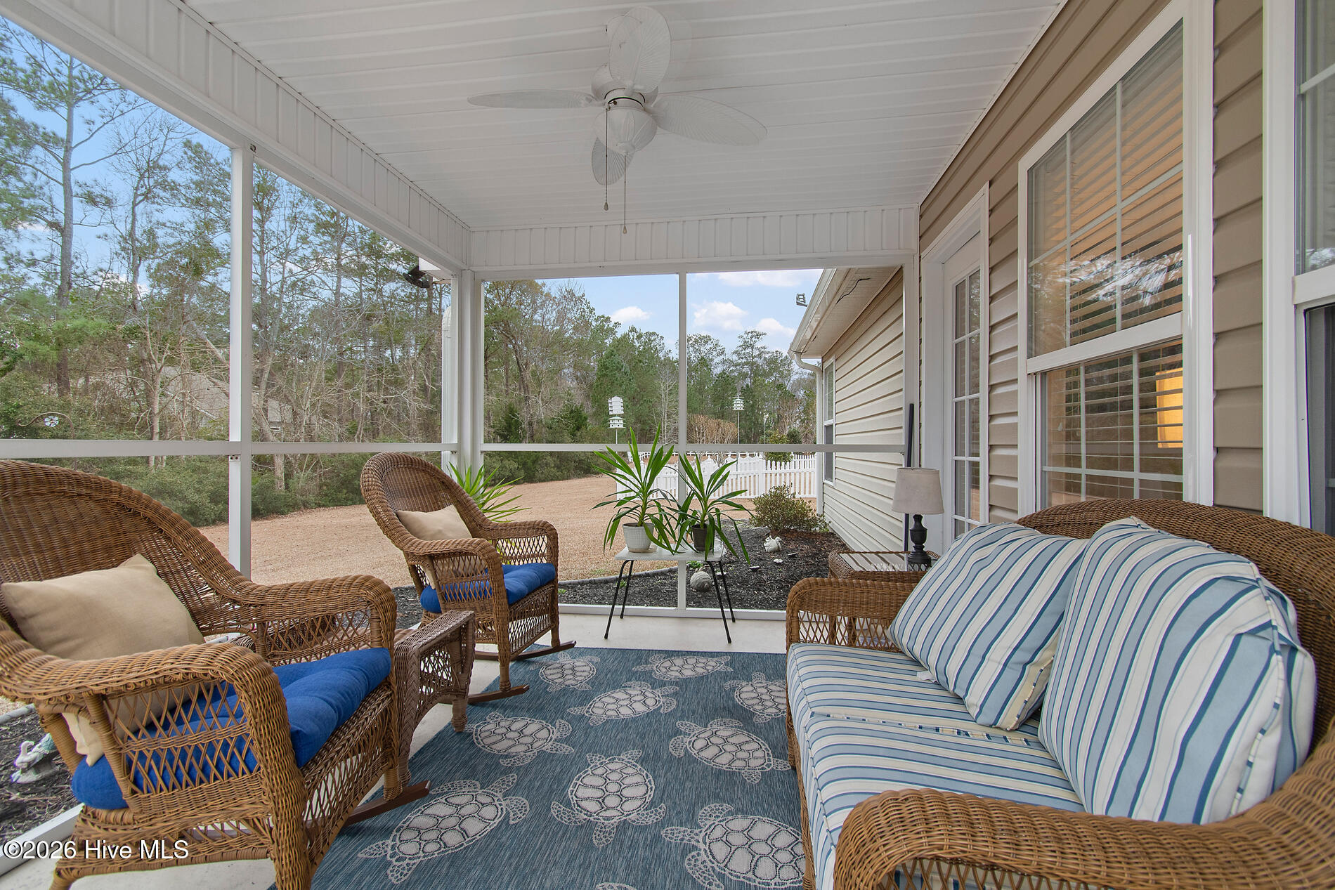 100555398 | Photo 19