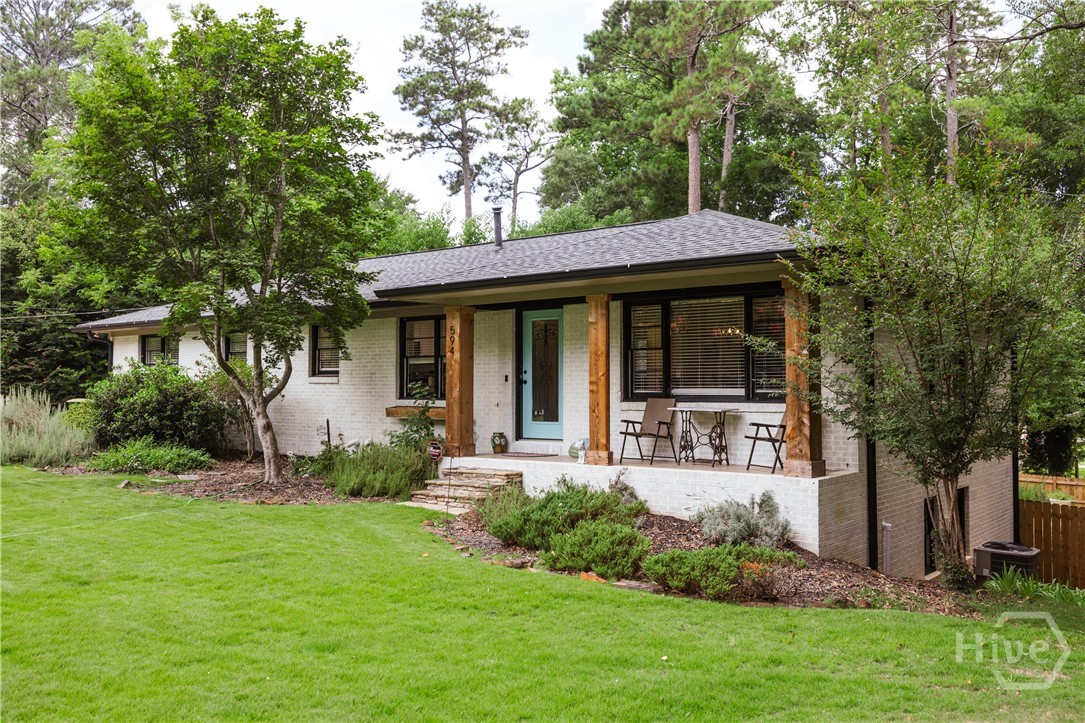 FEATURED LISTINGS
