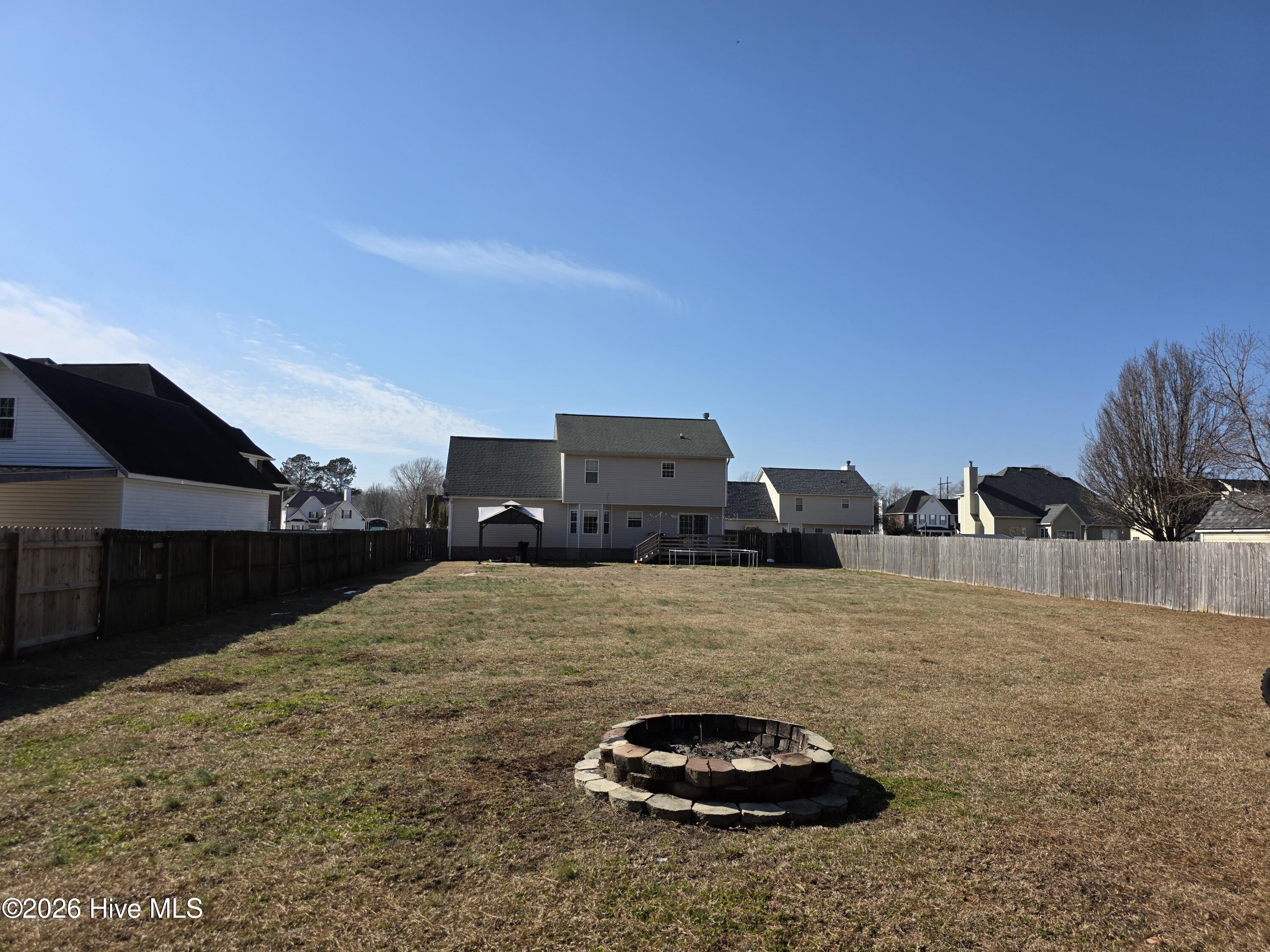 100553937 | Photo 18