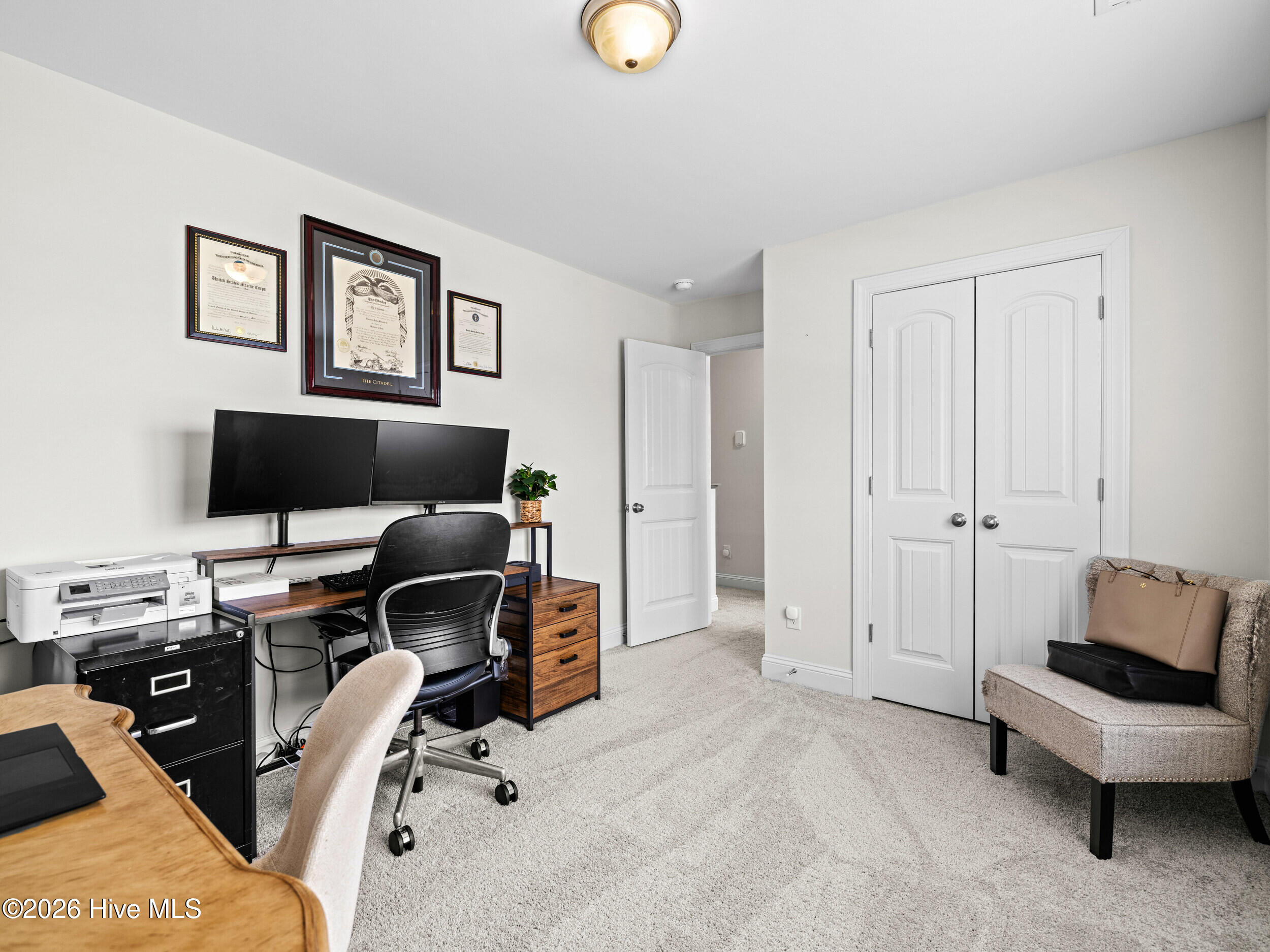 100569509 | Photo 49