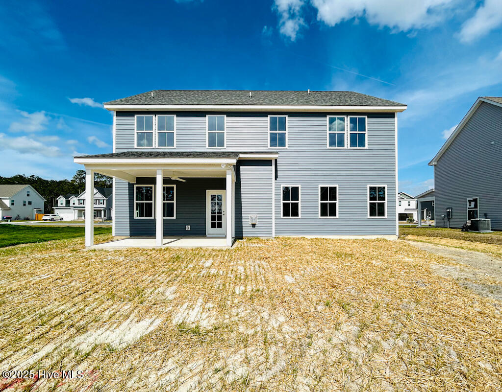 100479294 | Photo 65