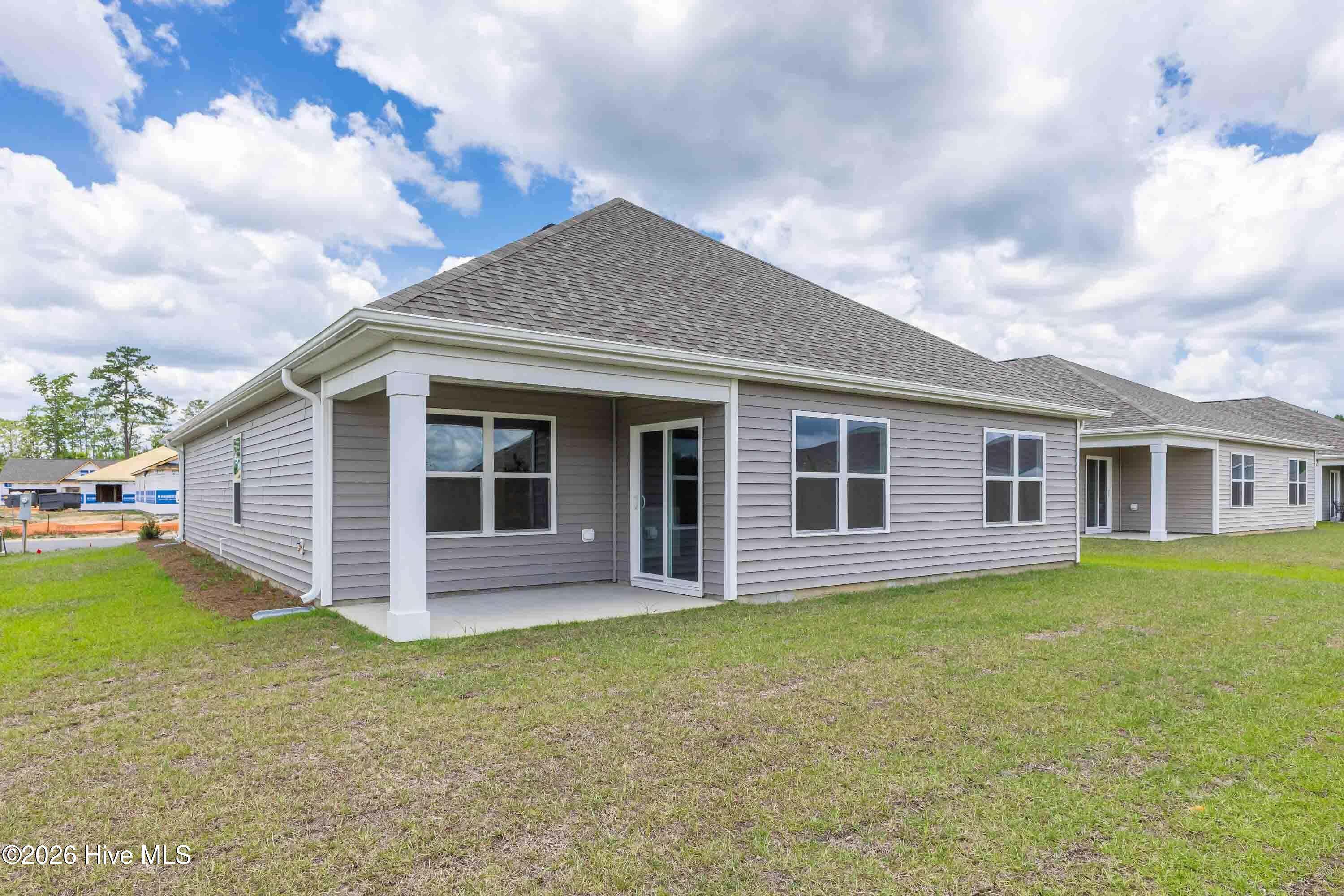 100569617 | Photo 27