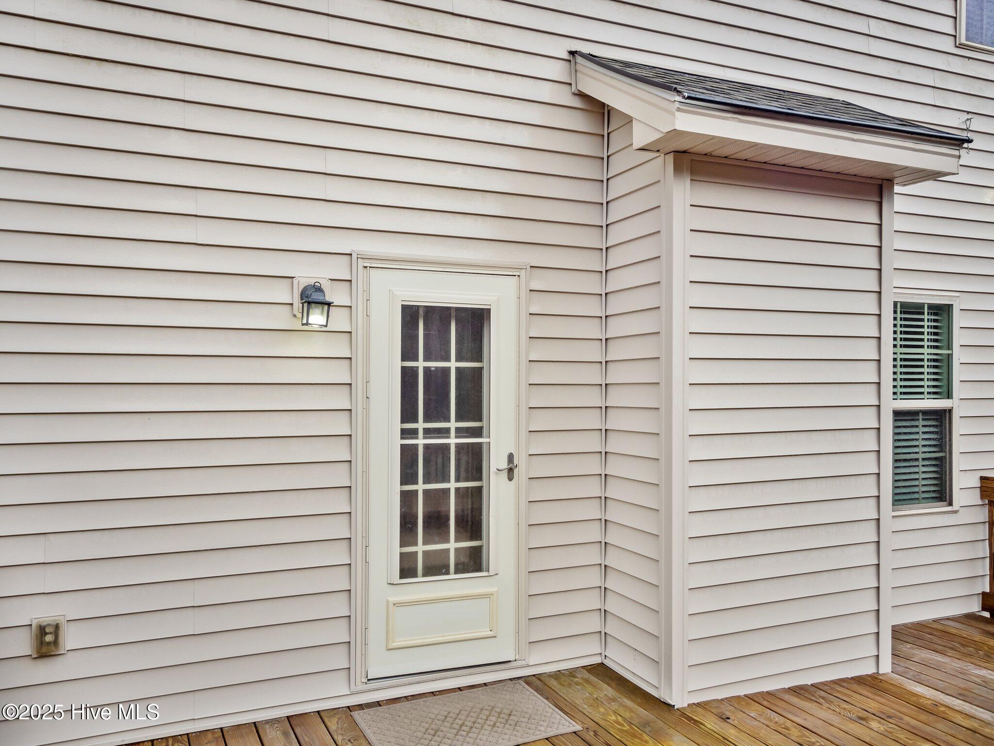 100552788 | Photo 26