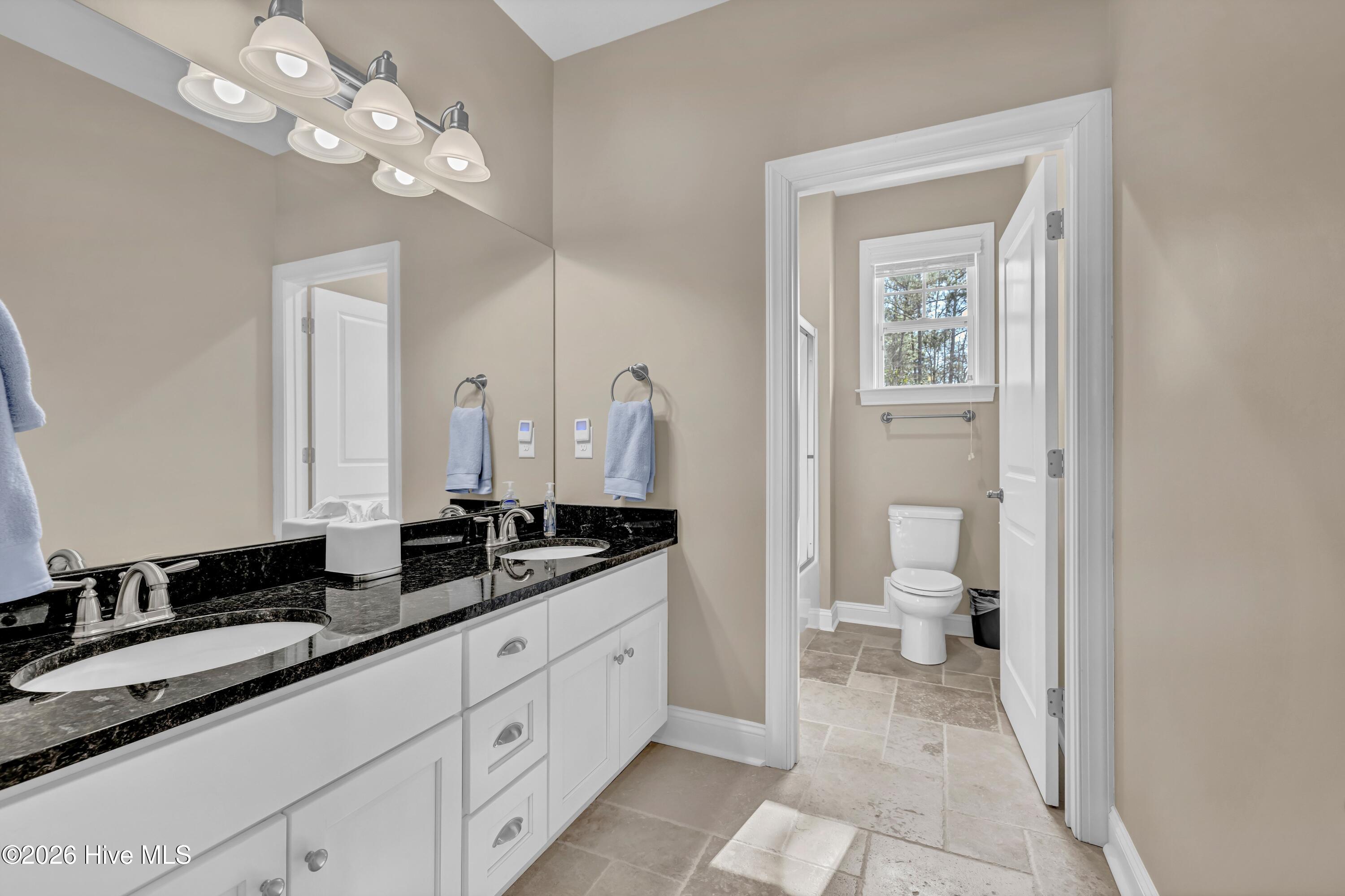 100551547 | Photo 18