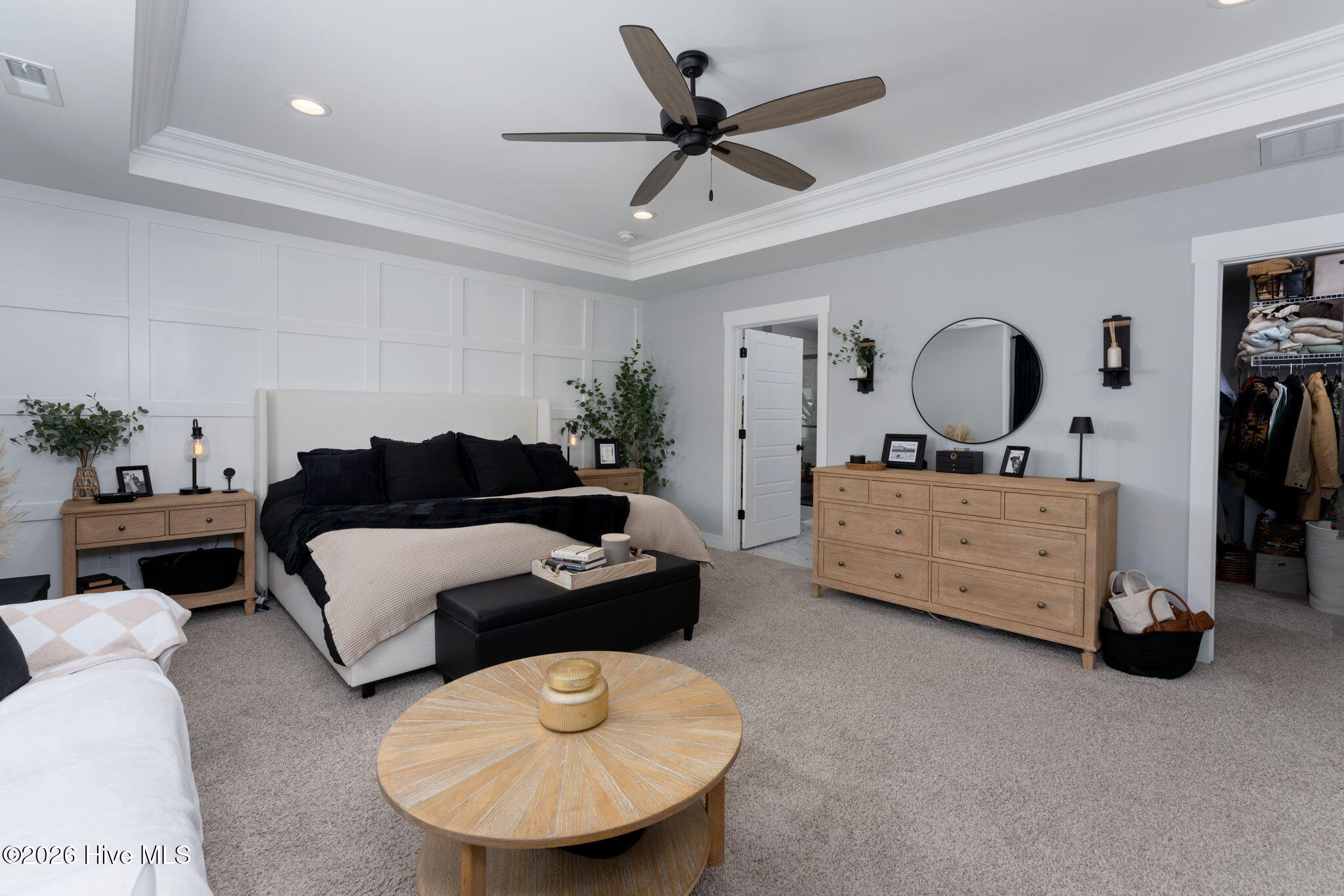 100555152 | Photo 25