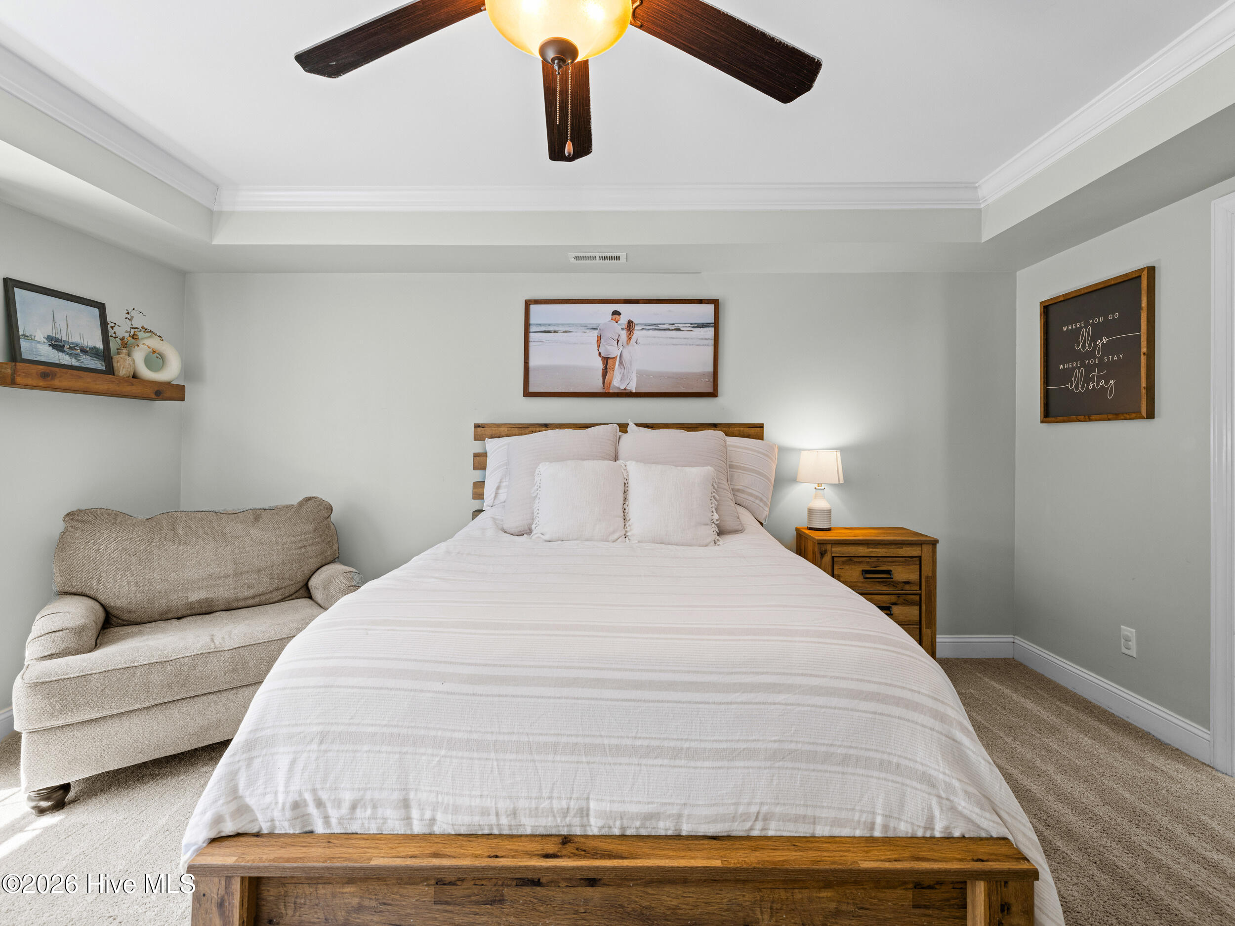 100566633 | Photo 41