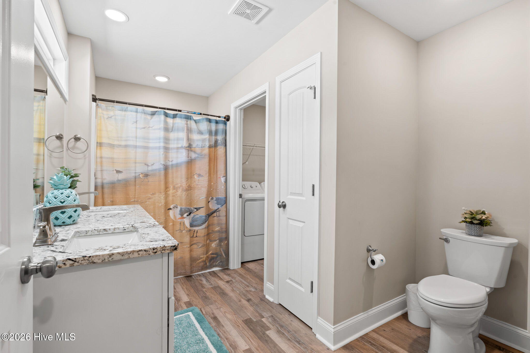 100564601 | Photo 21