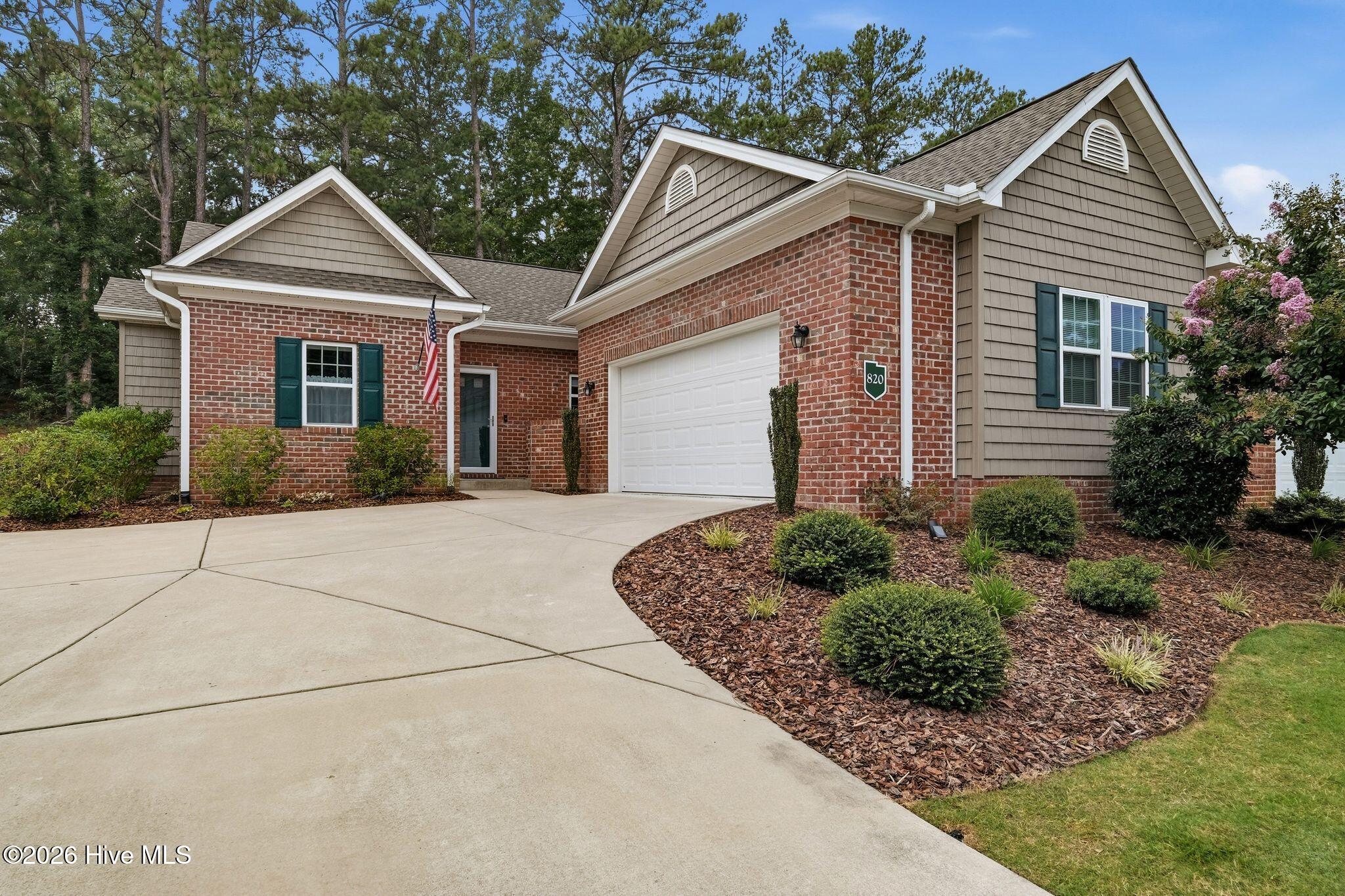 820 Lighthorse Circle