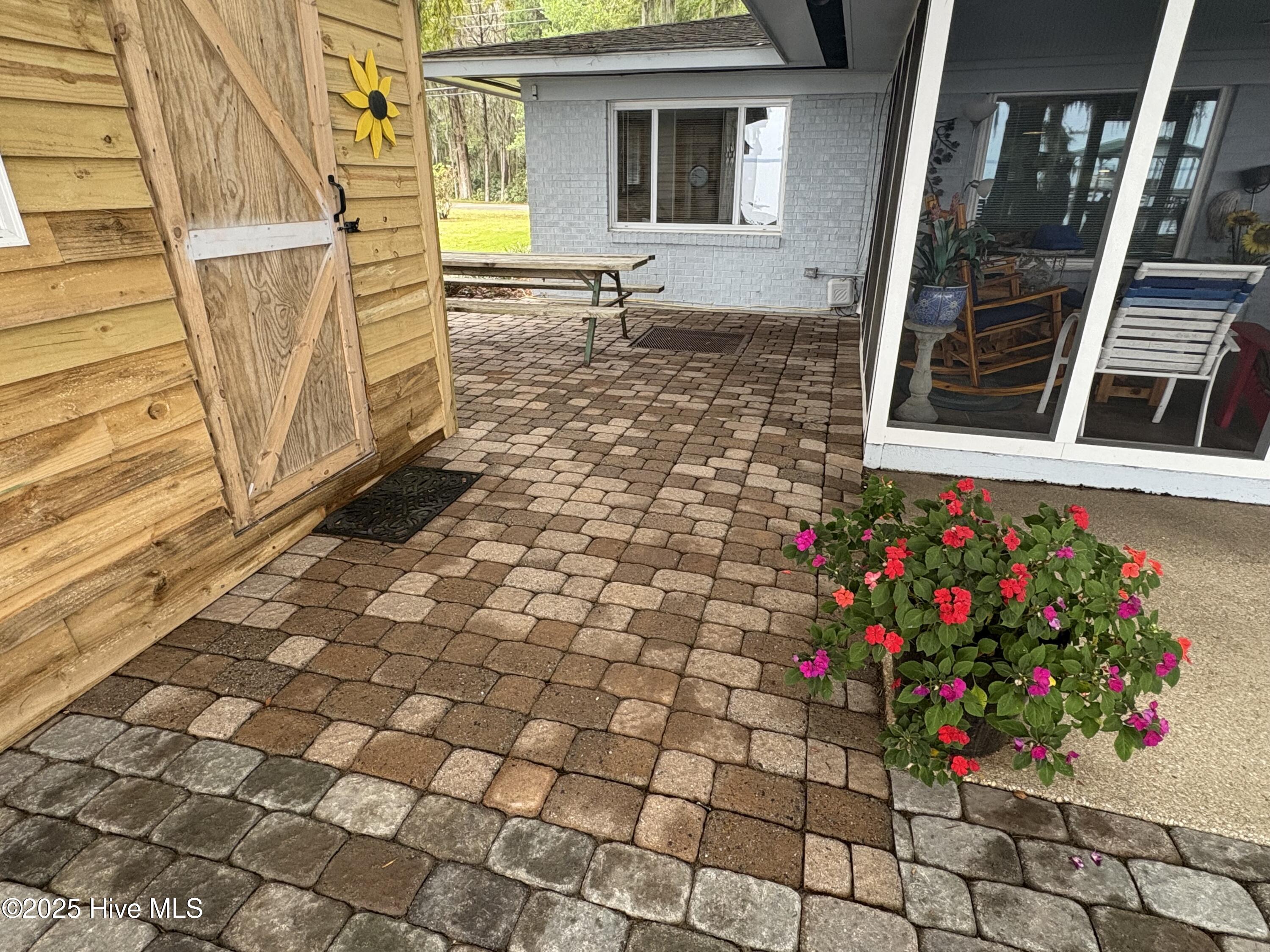 100534974 | Photo 17