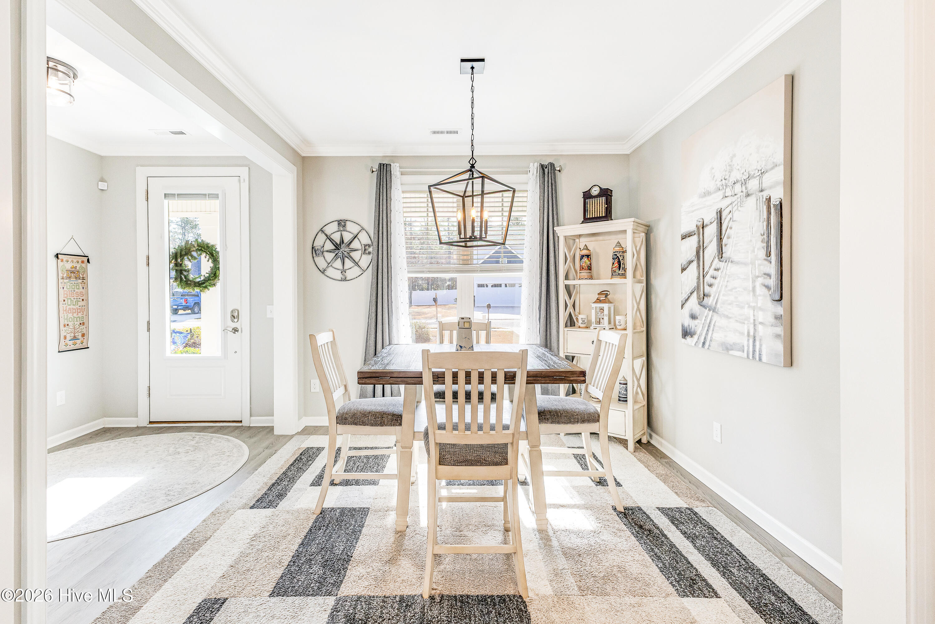 100561290 | Photo 17