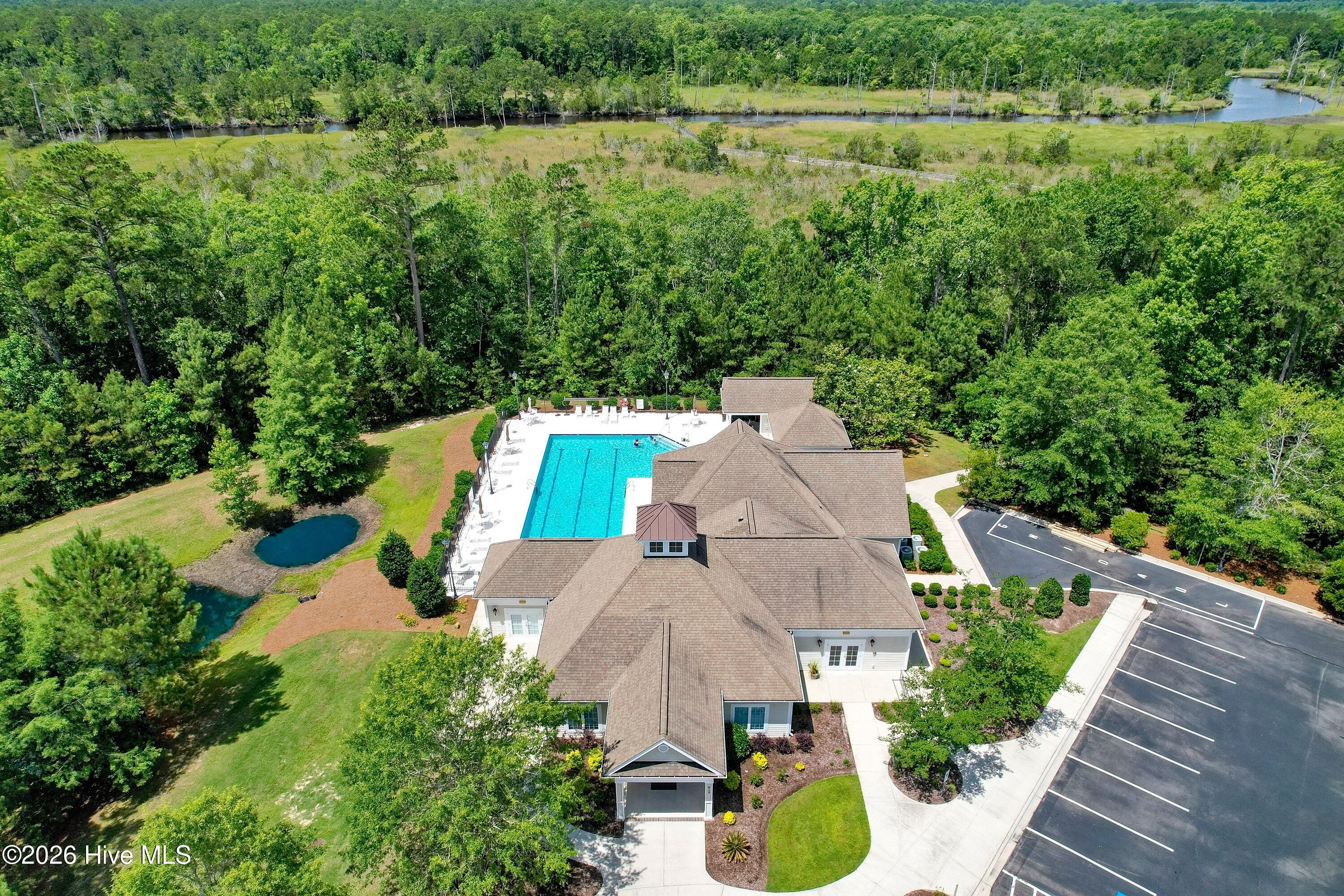 100543431 | Photo 12