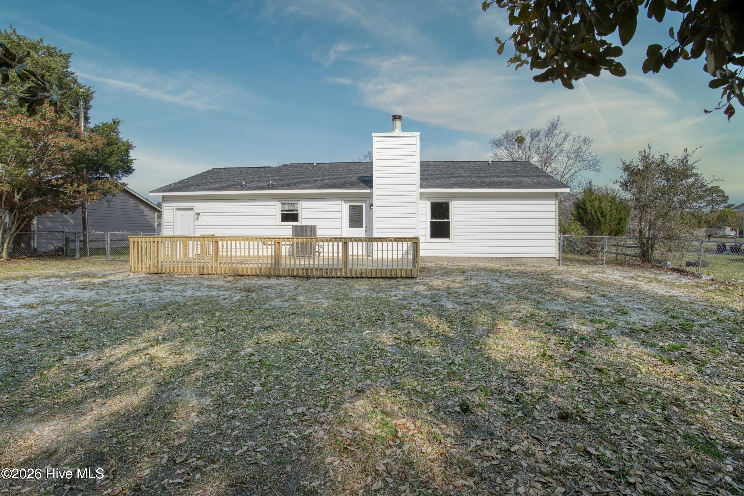 100561952 | Photo 27