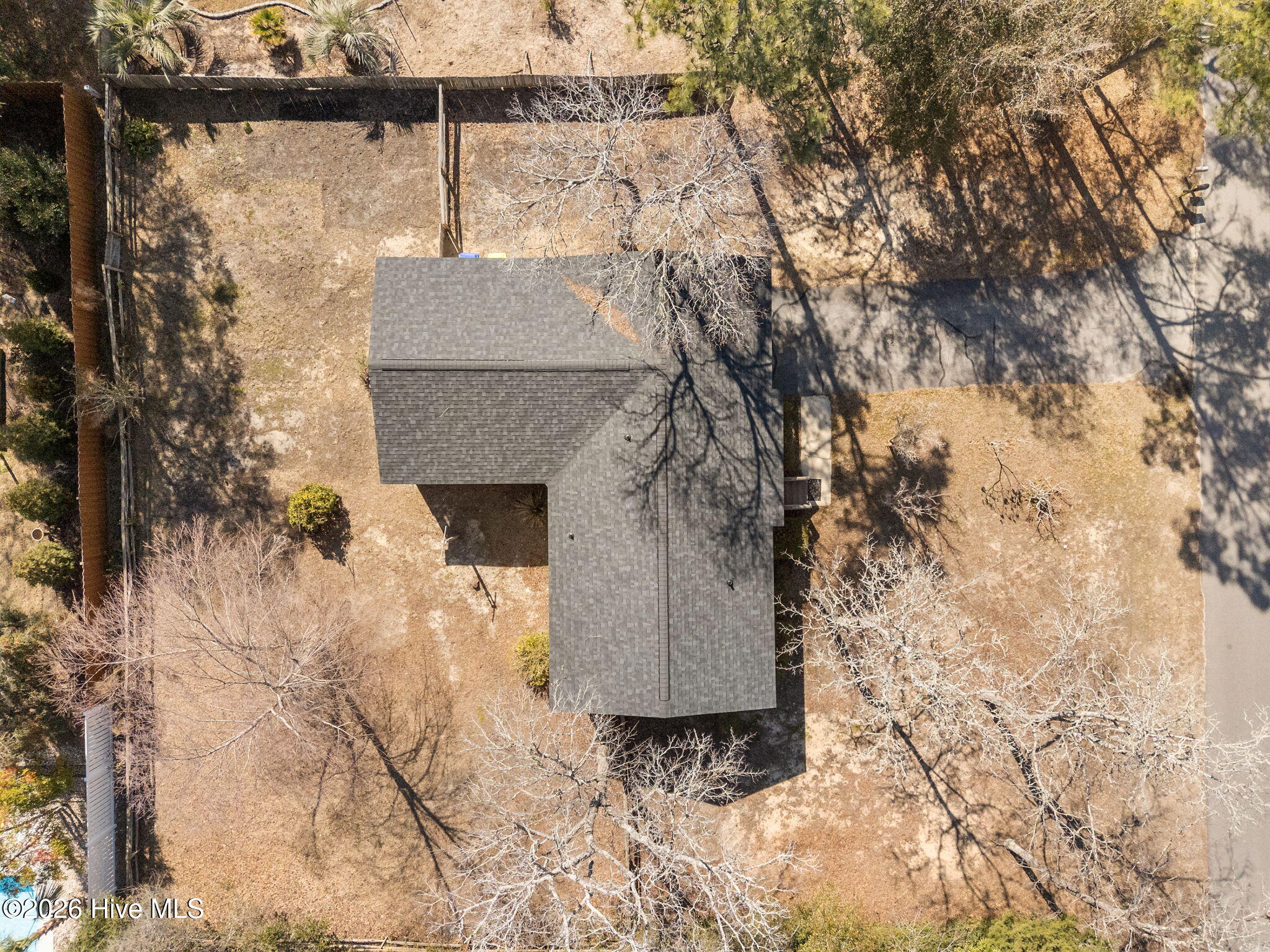 100554727 | Photo 35