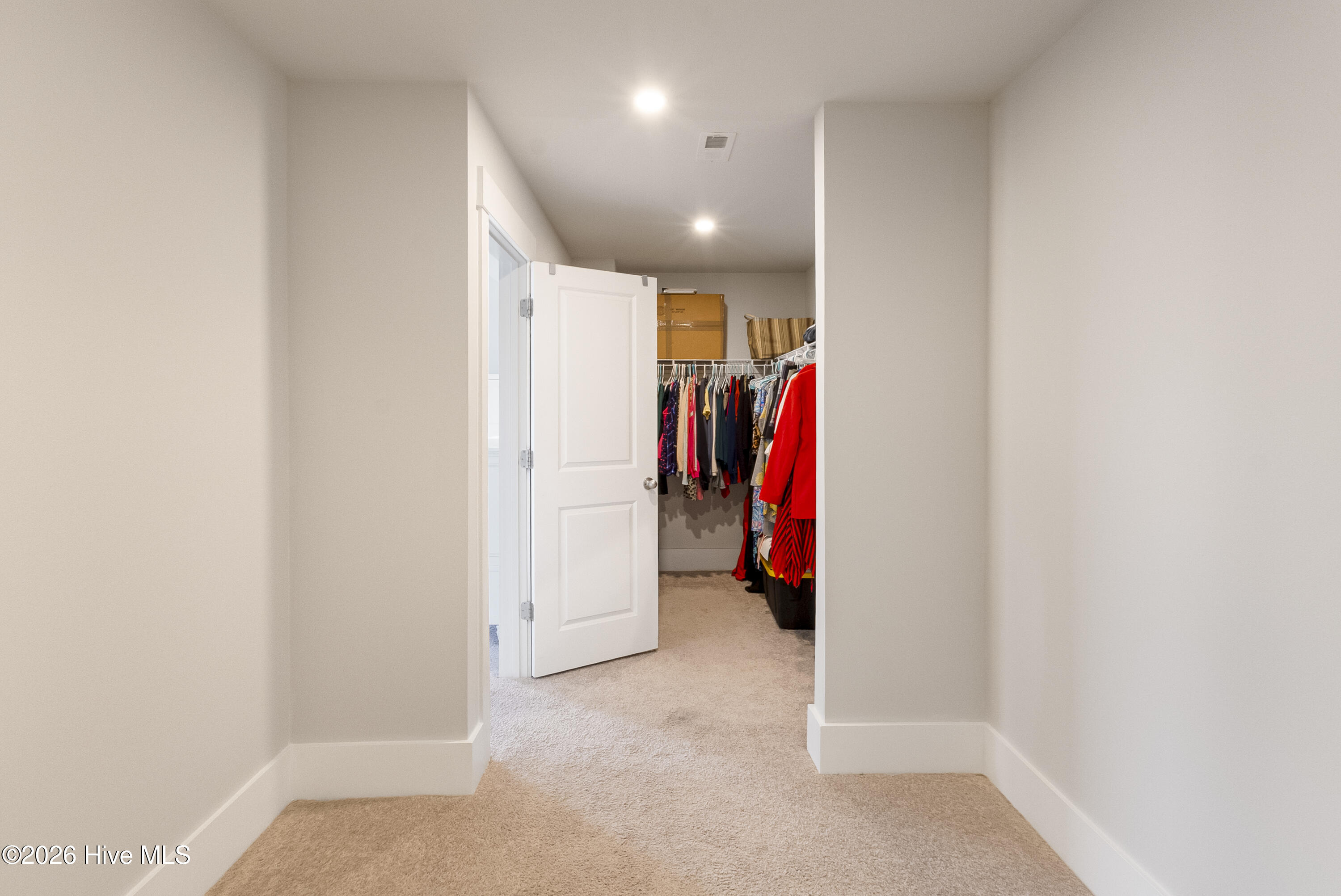 100547510 | Photo 28