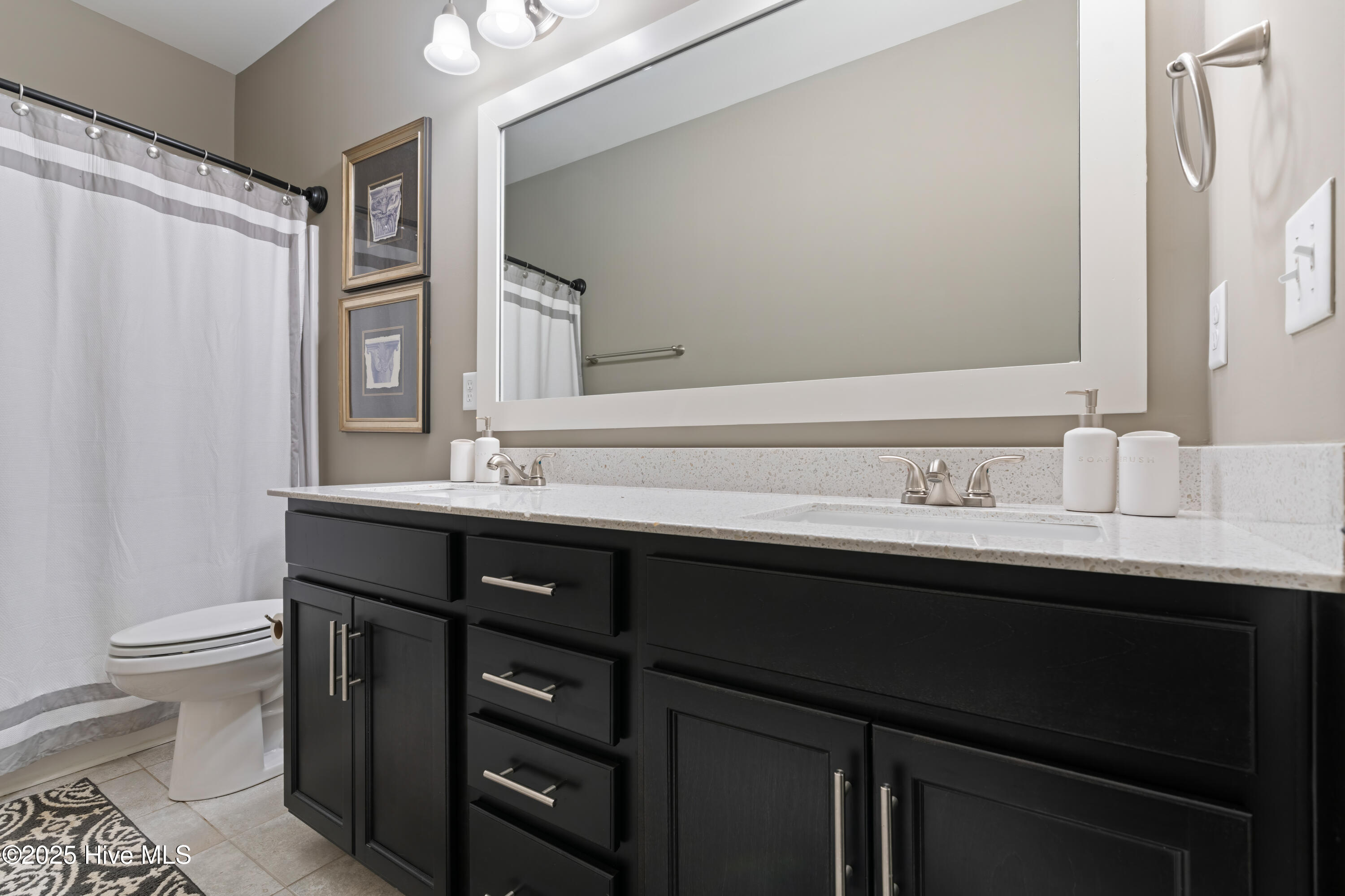 100543866 | Photo 54