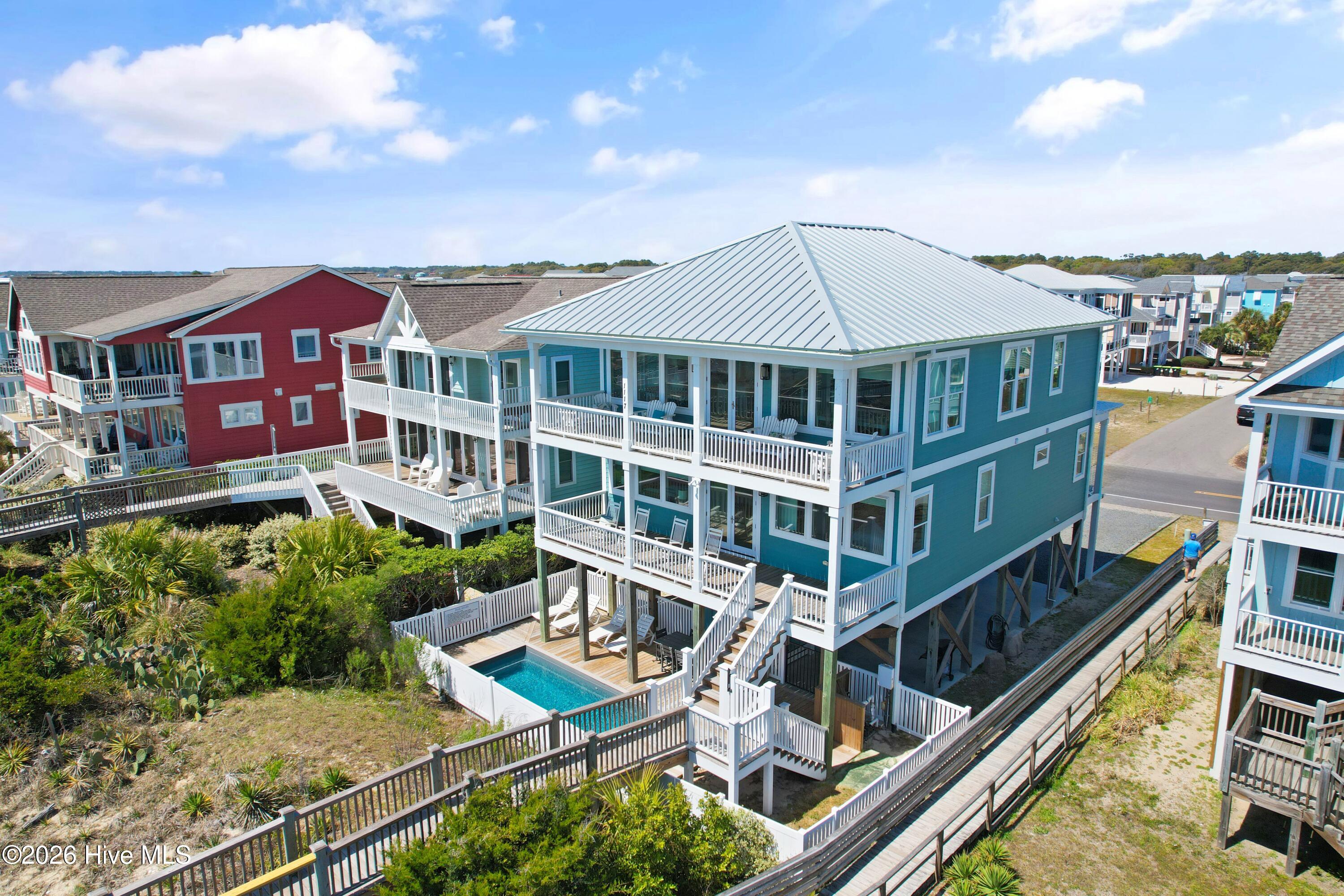 100564147 | Photo 69