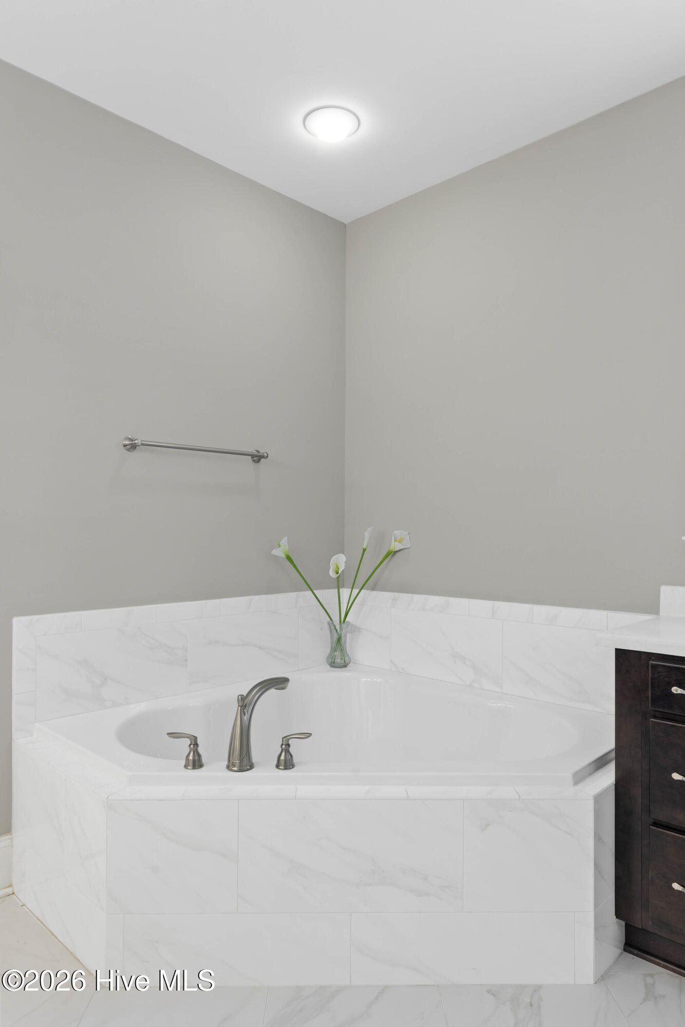 100567855 | Photo 32