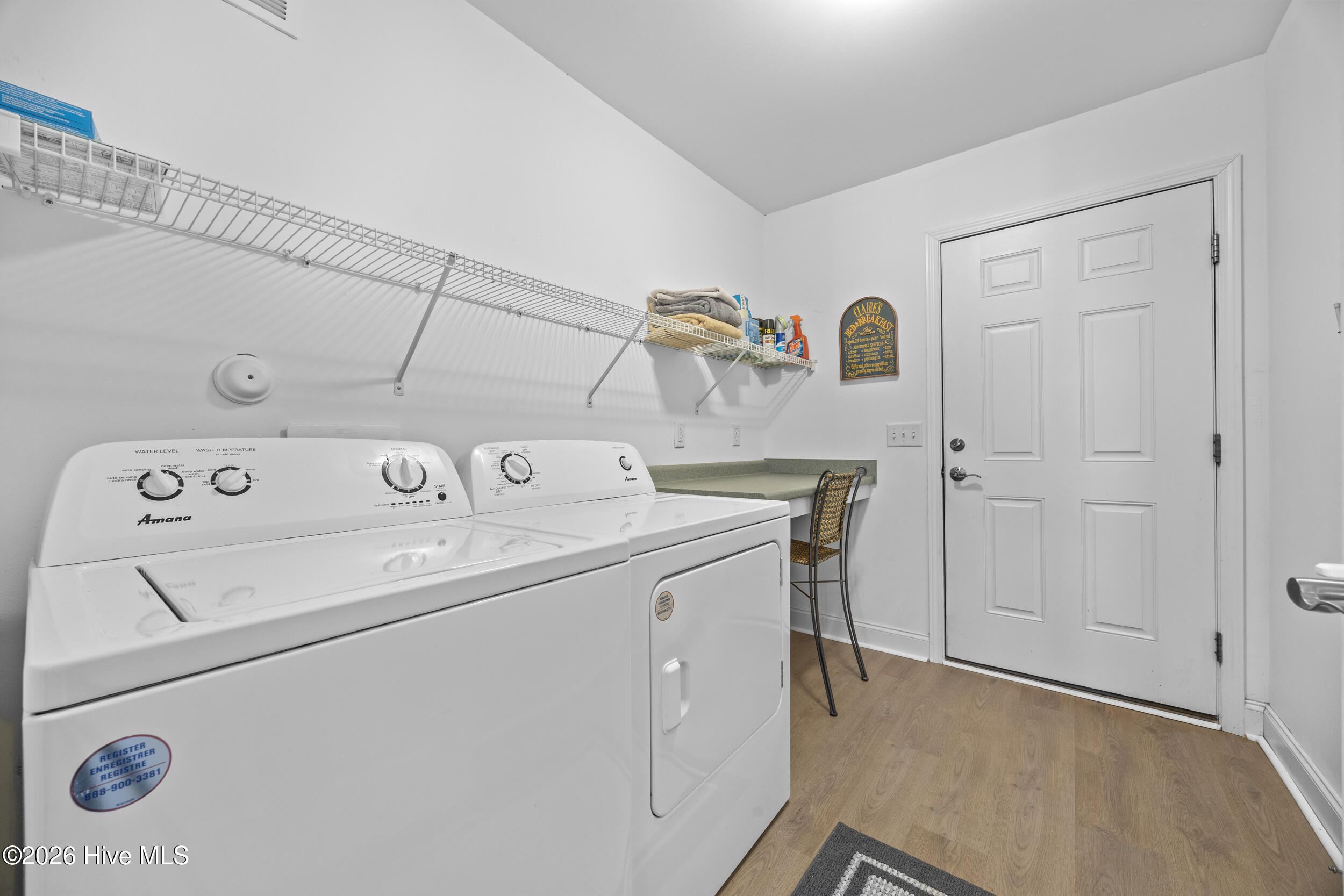 100555445 | Photo 21