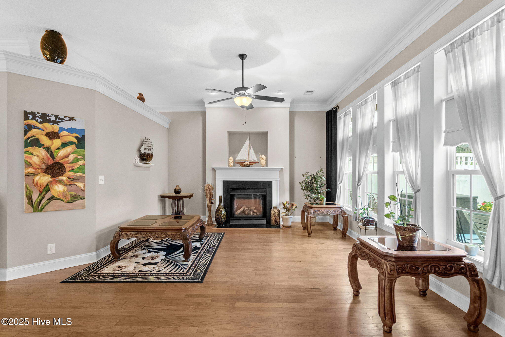 100538854 | Photo 10