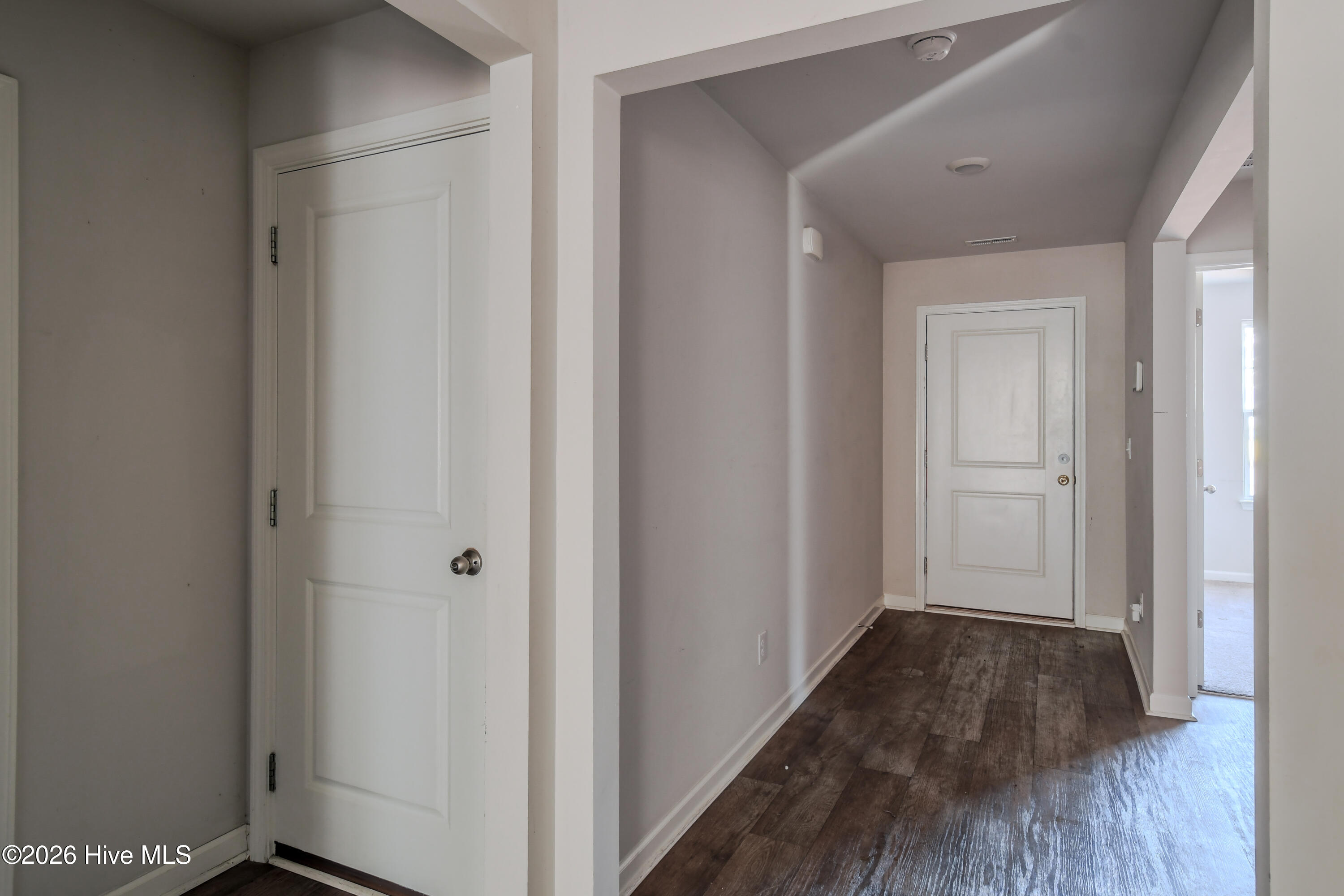 100550996 | Photo 21