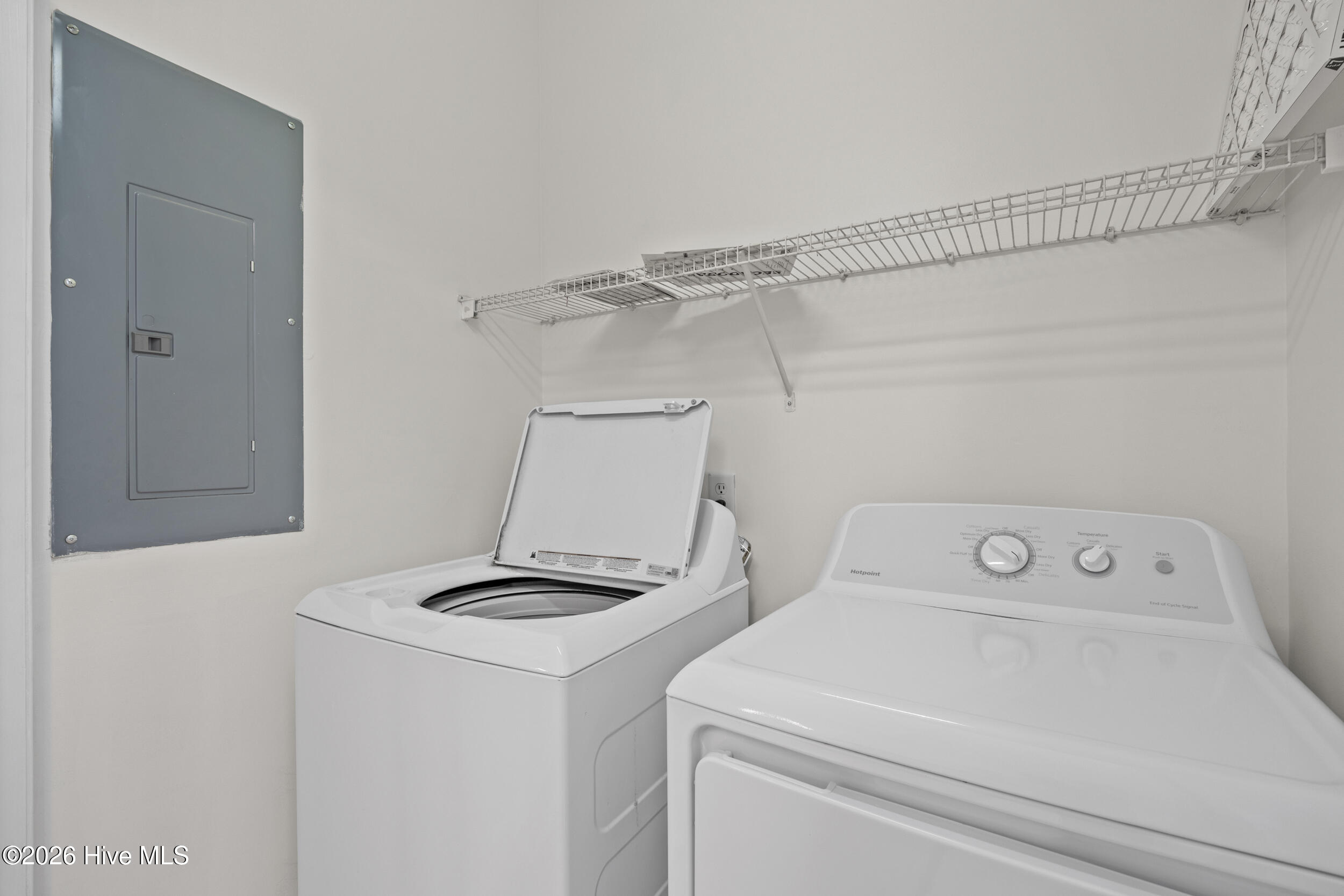 100566827 | Photo 17