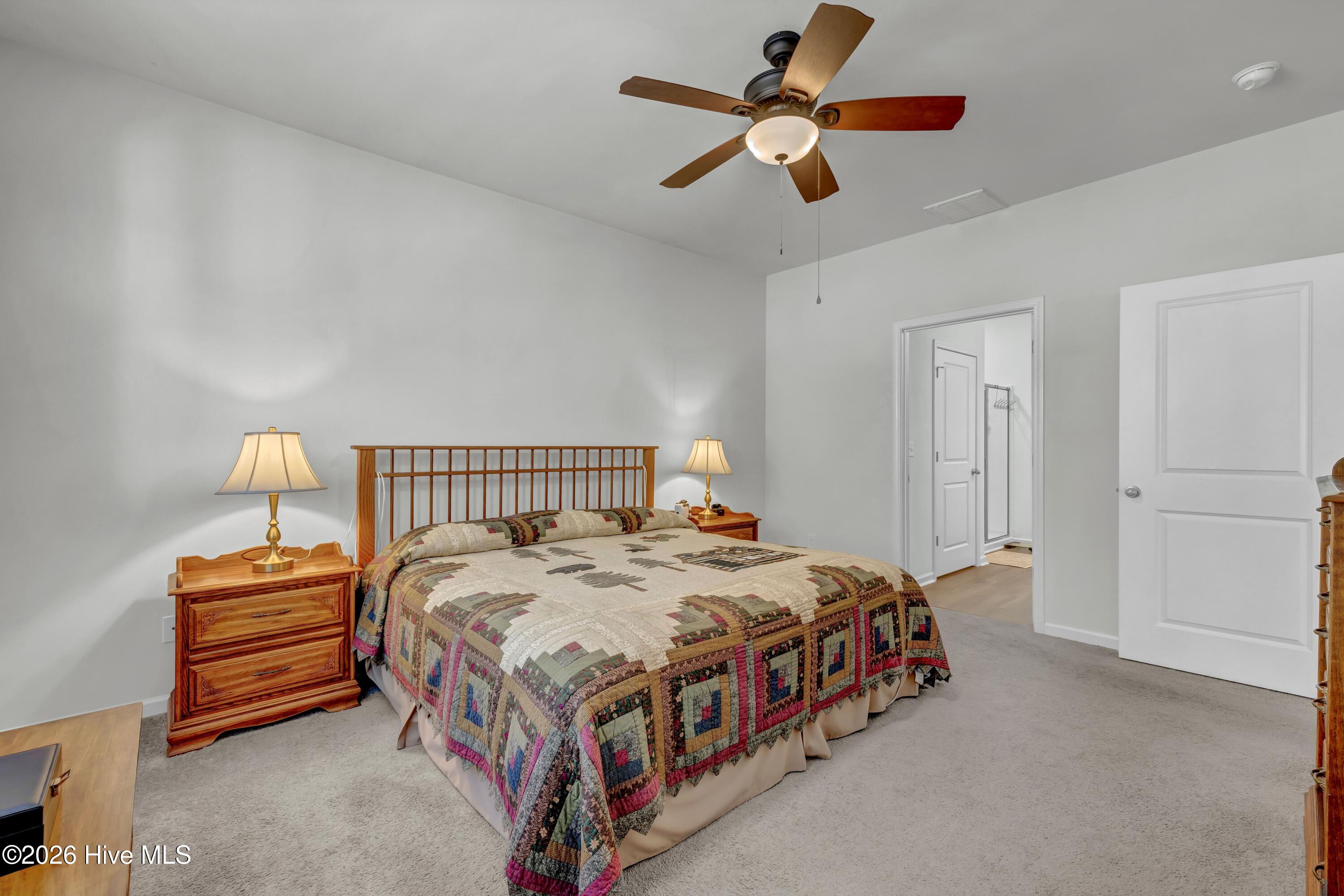 100558362 | Photo 14