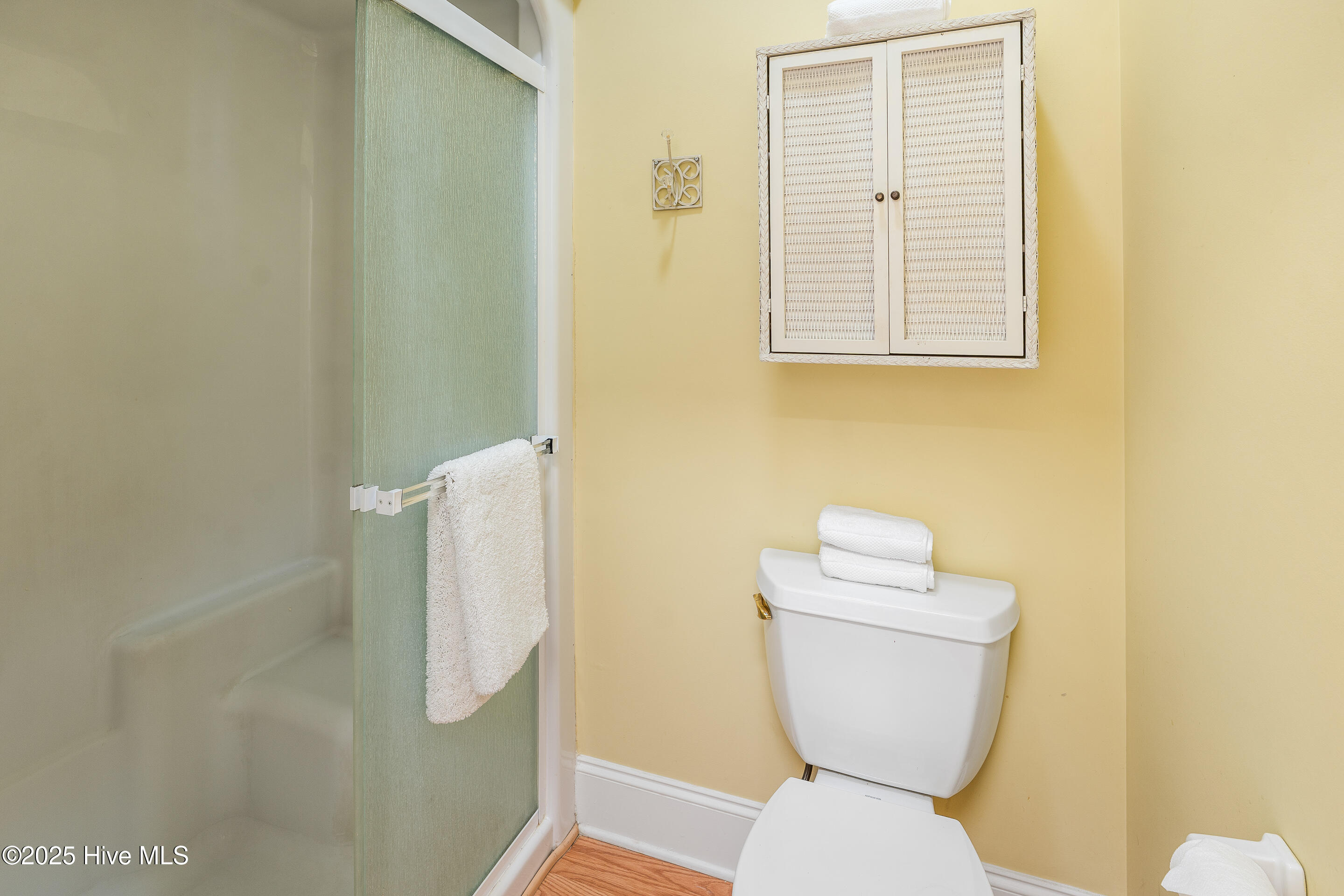 100520099 | Photo 42