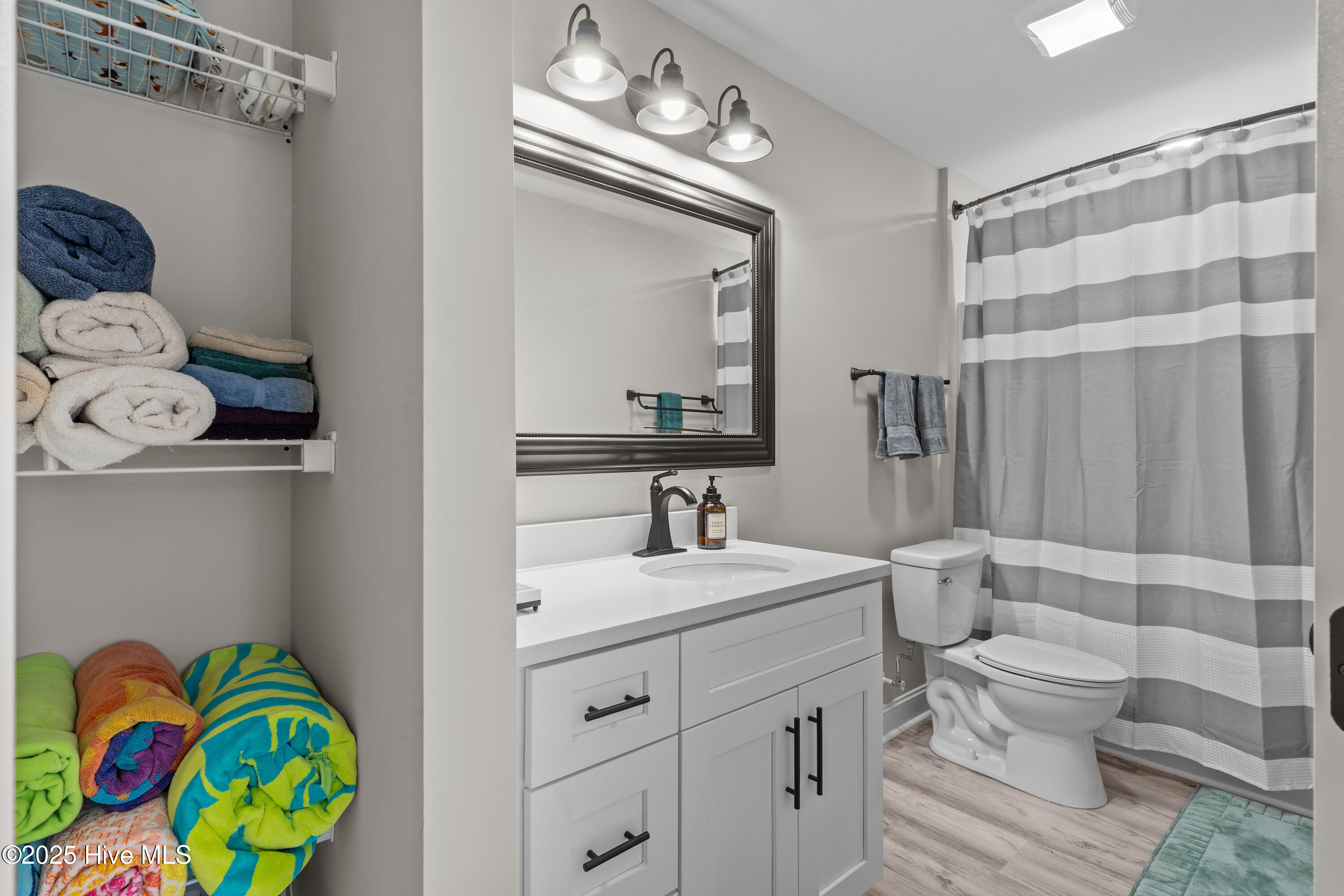 100522154 | Photo 34