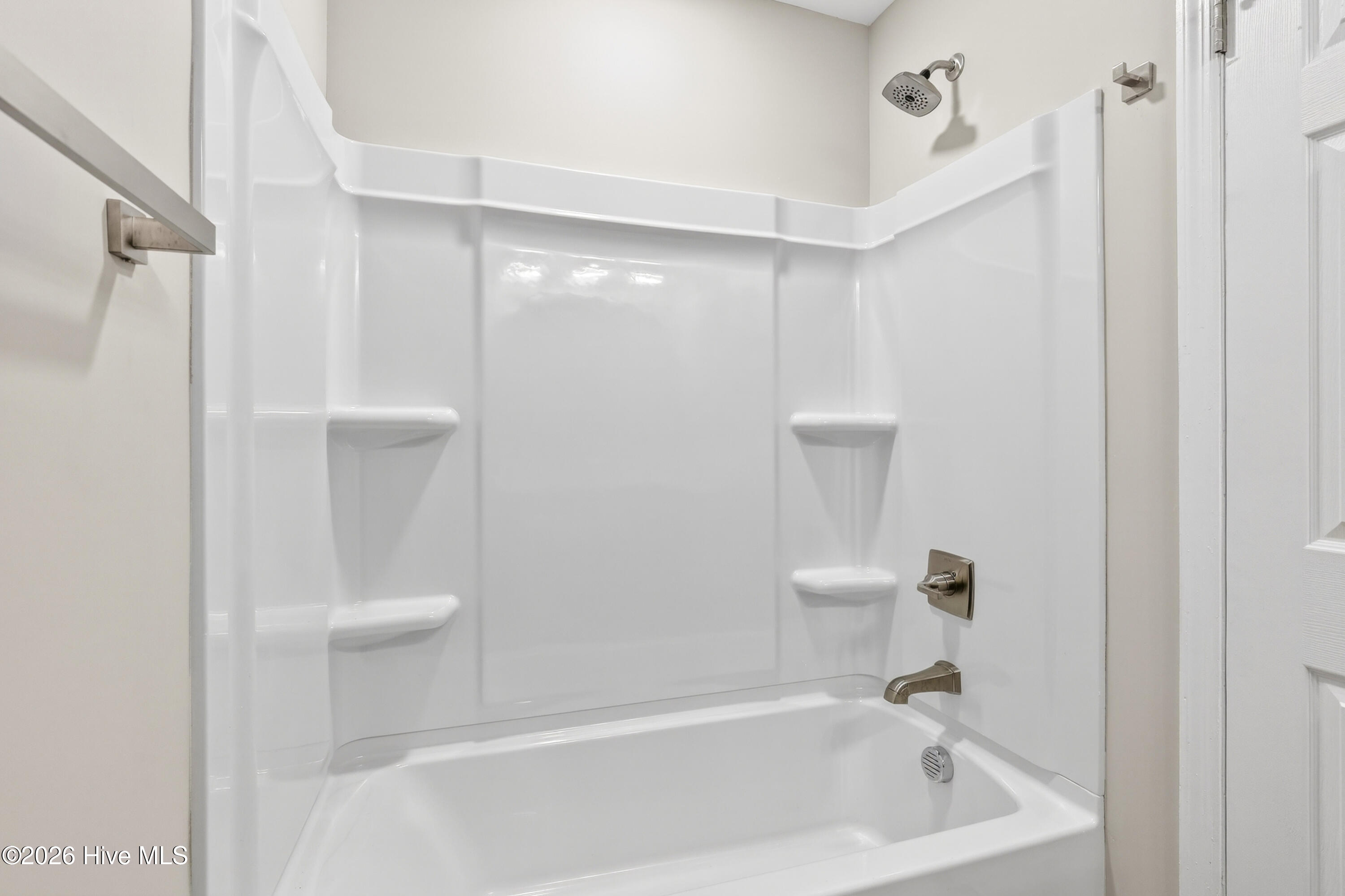 33-513 Hamilton Dr-33