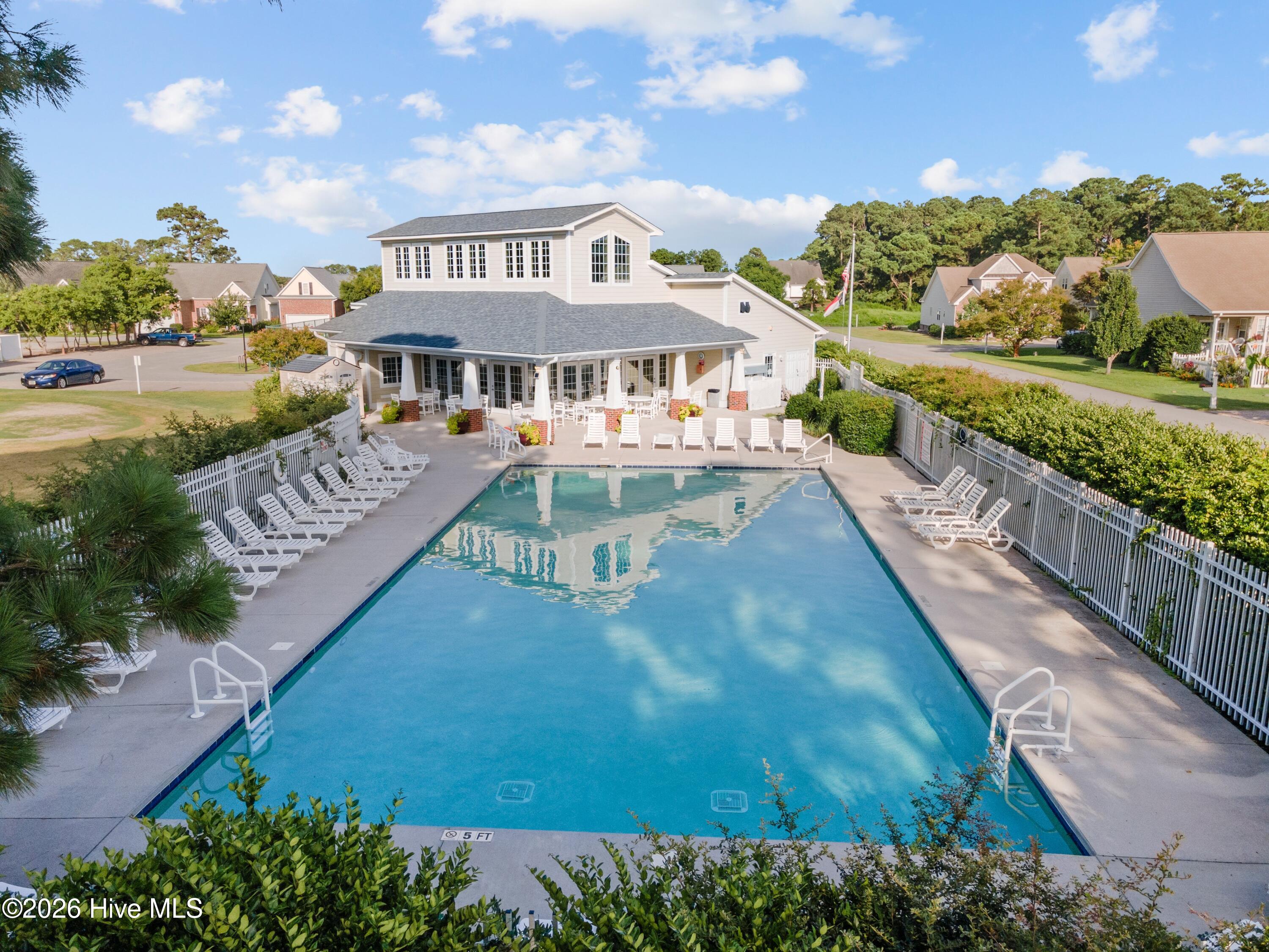 100570621 | Photo 48