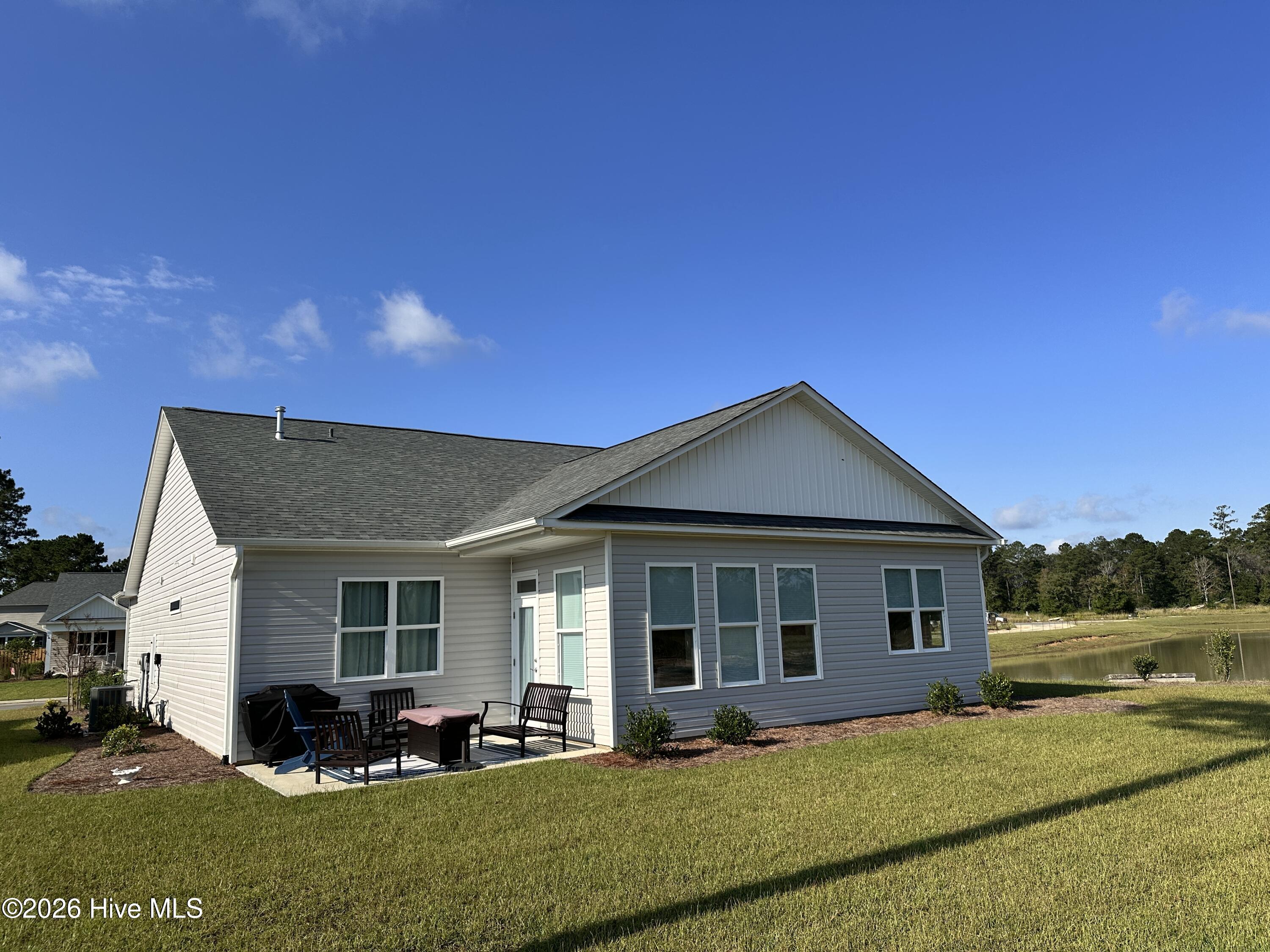 100567351 | Photo 26