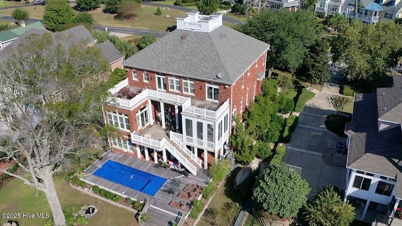 100542598 | Photo 10