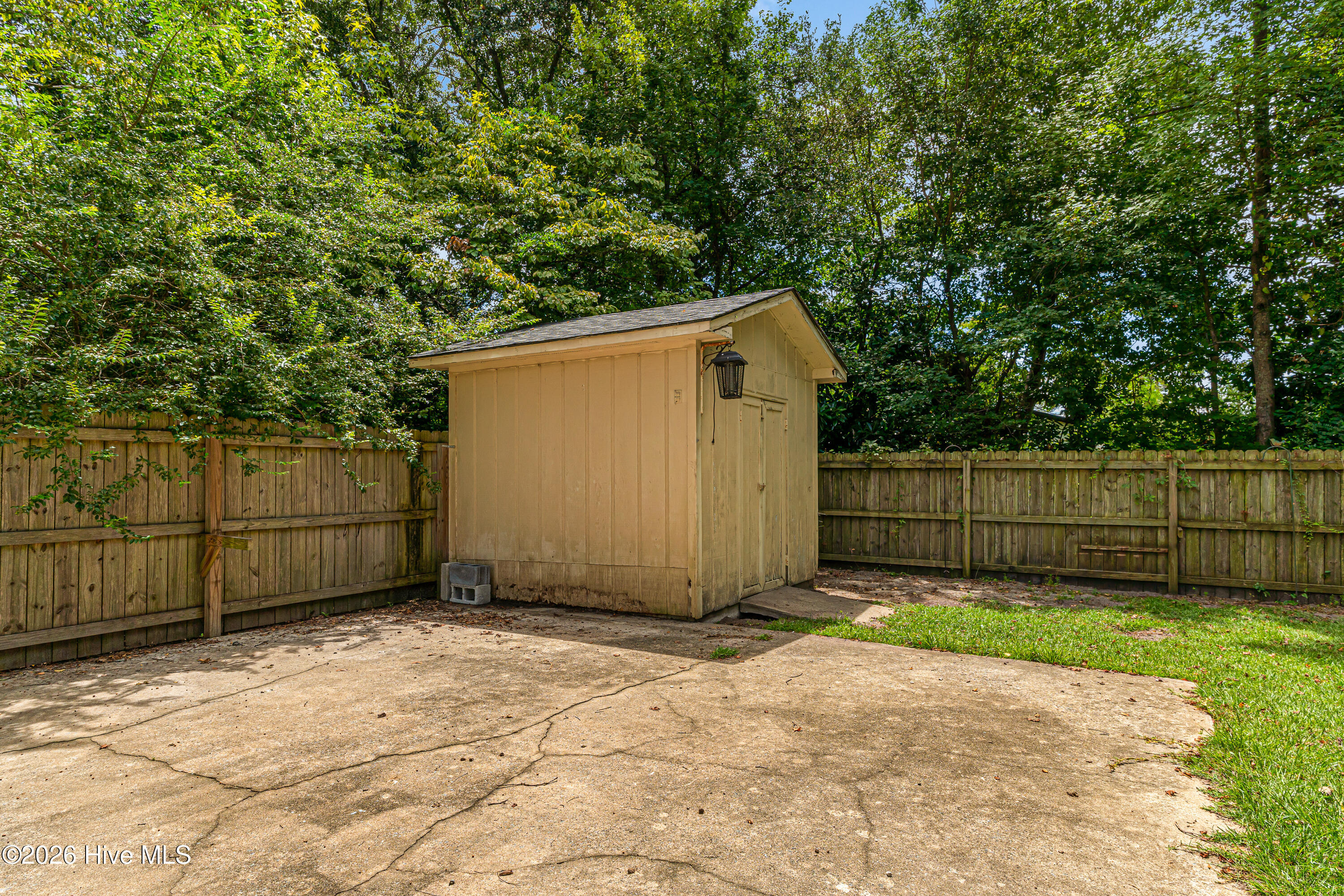 4111 Country Club Road,Morehead City
