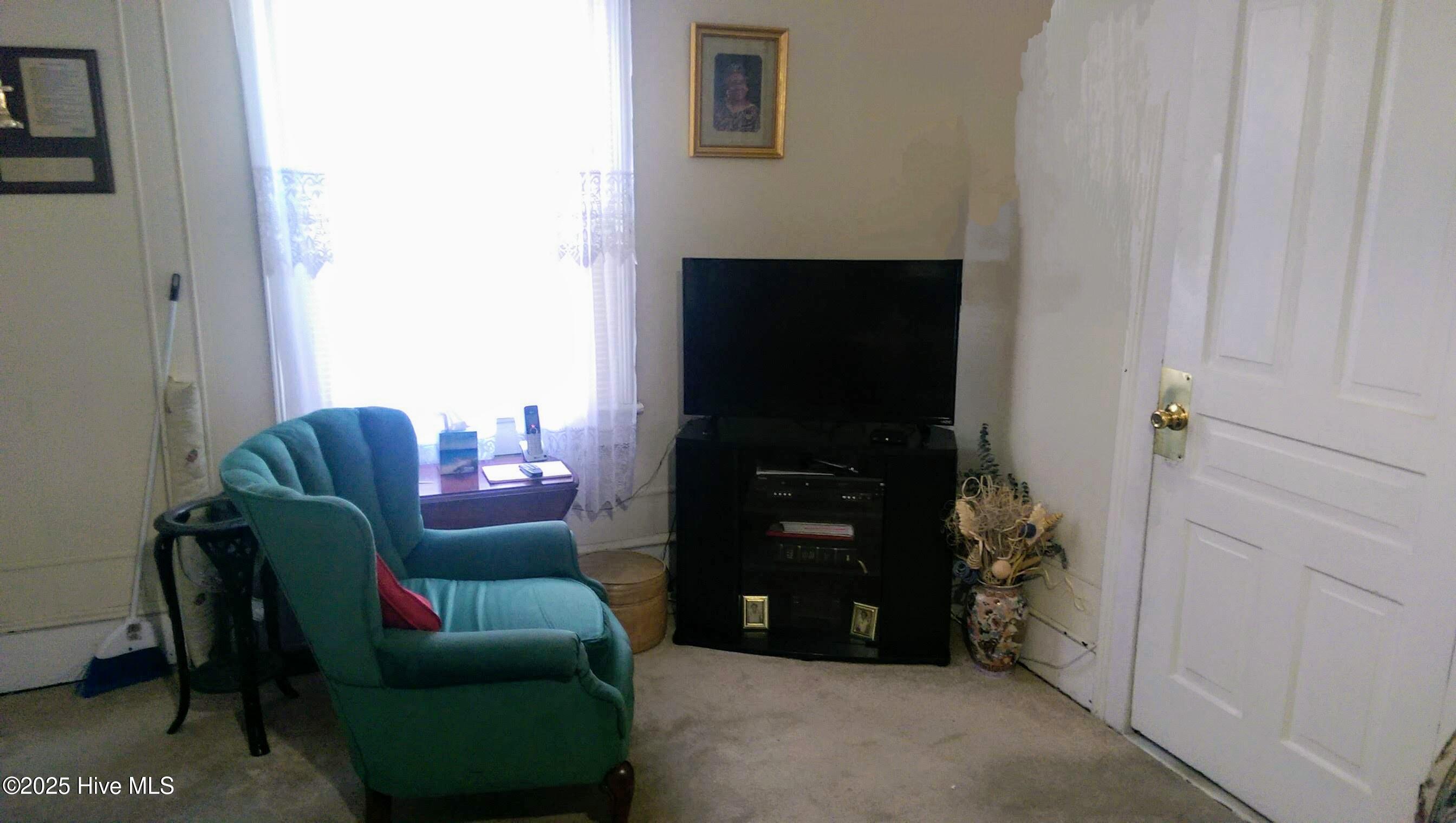 100515102 | Photo 17