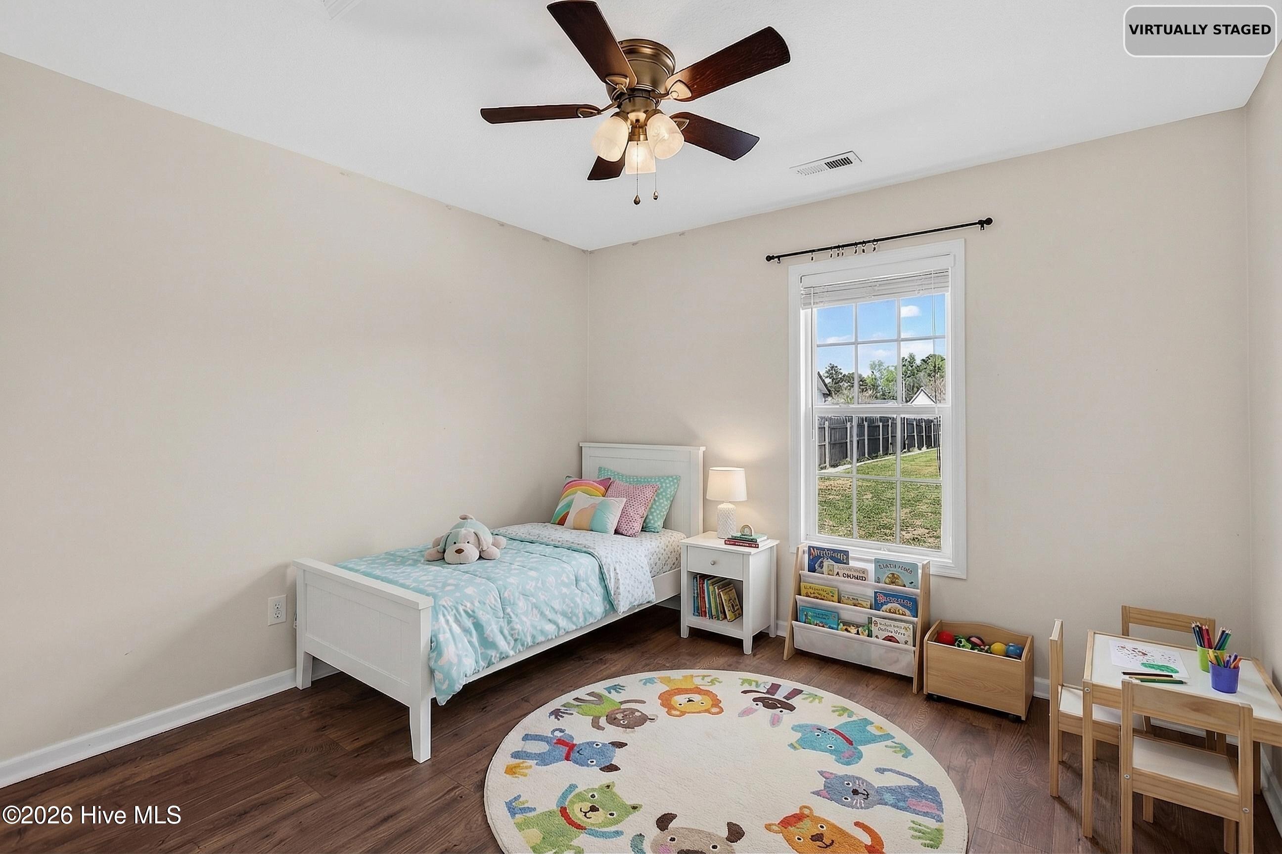 100563999 | Photo 21