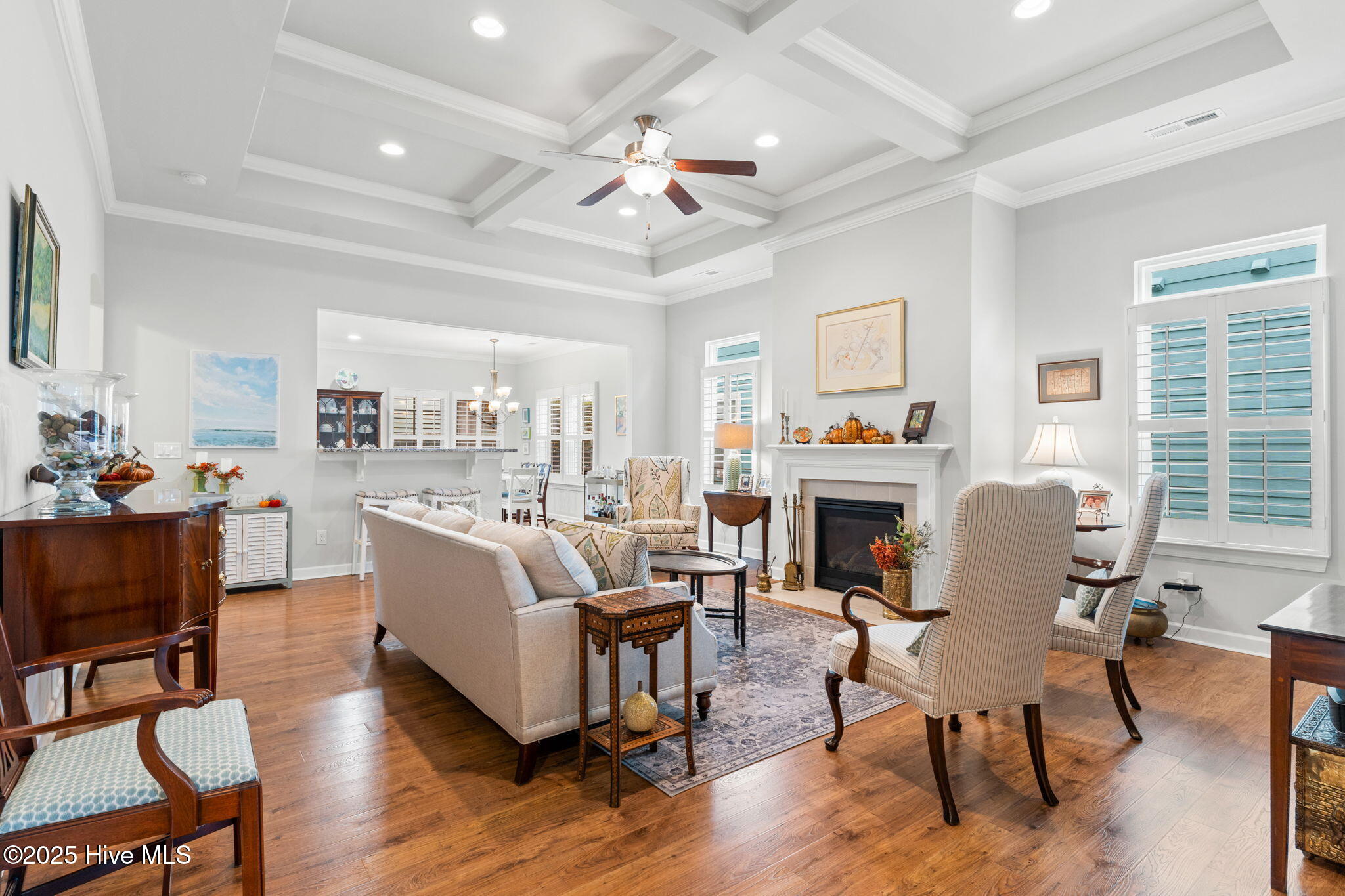 100558980 | Photo 11