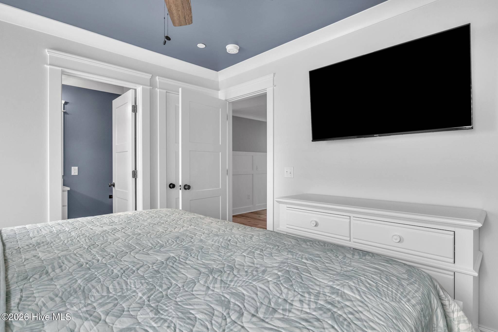 100558345 | Photo 34