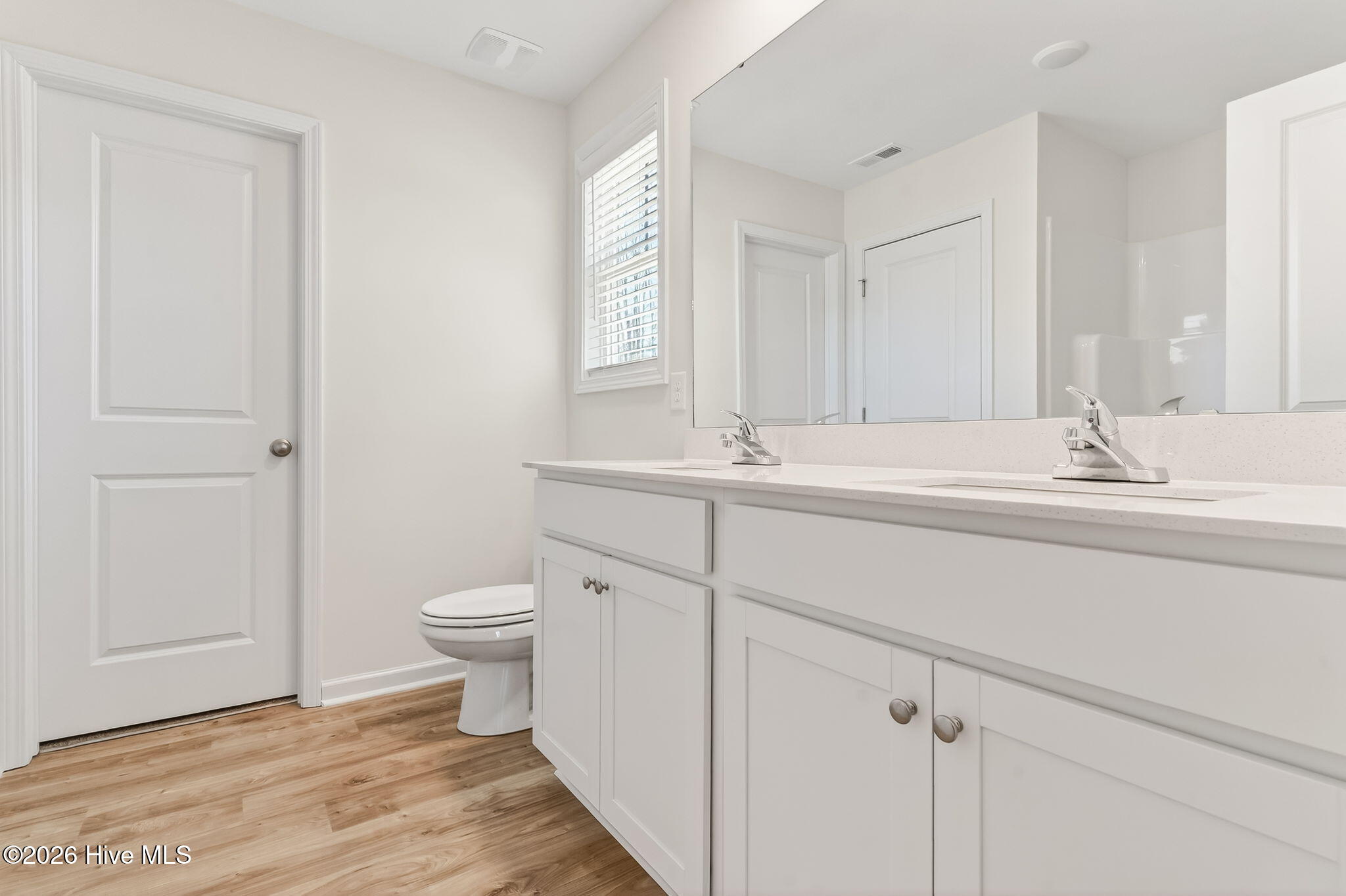 Undisclosed Address, La Grange, NC, 28551