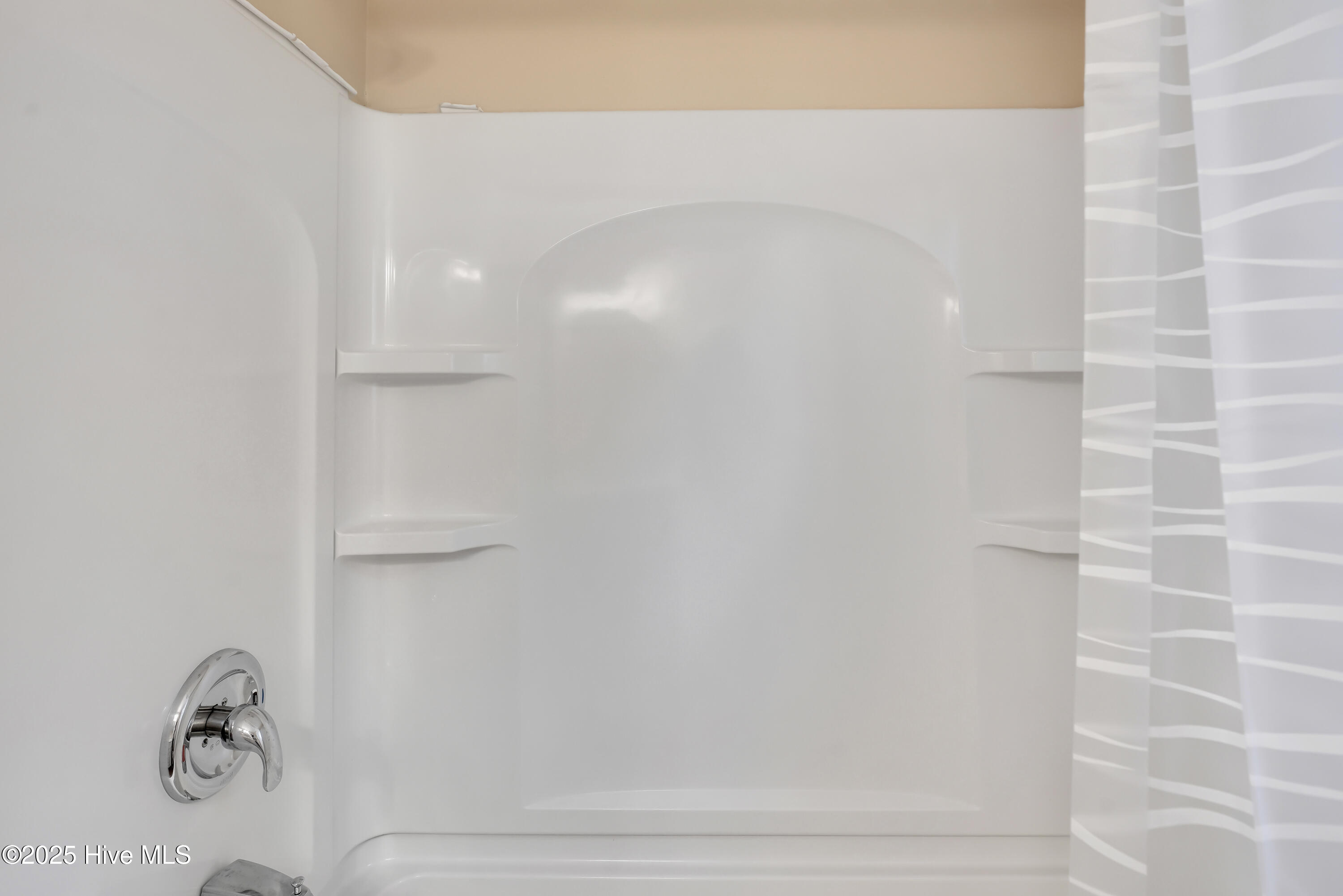 100522408 | Photo 21