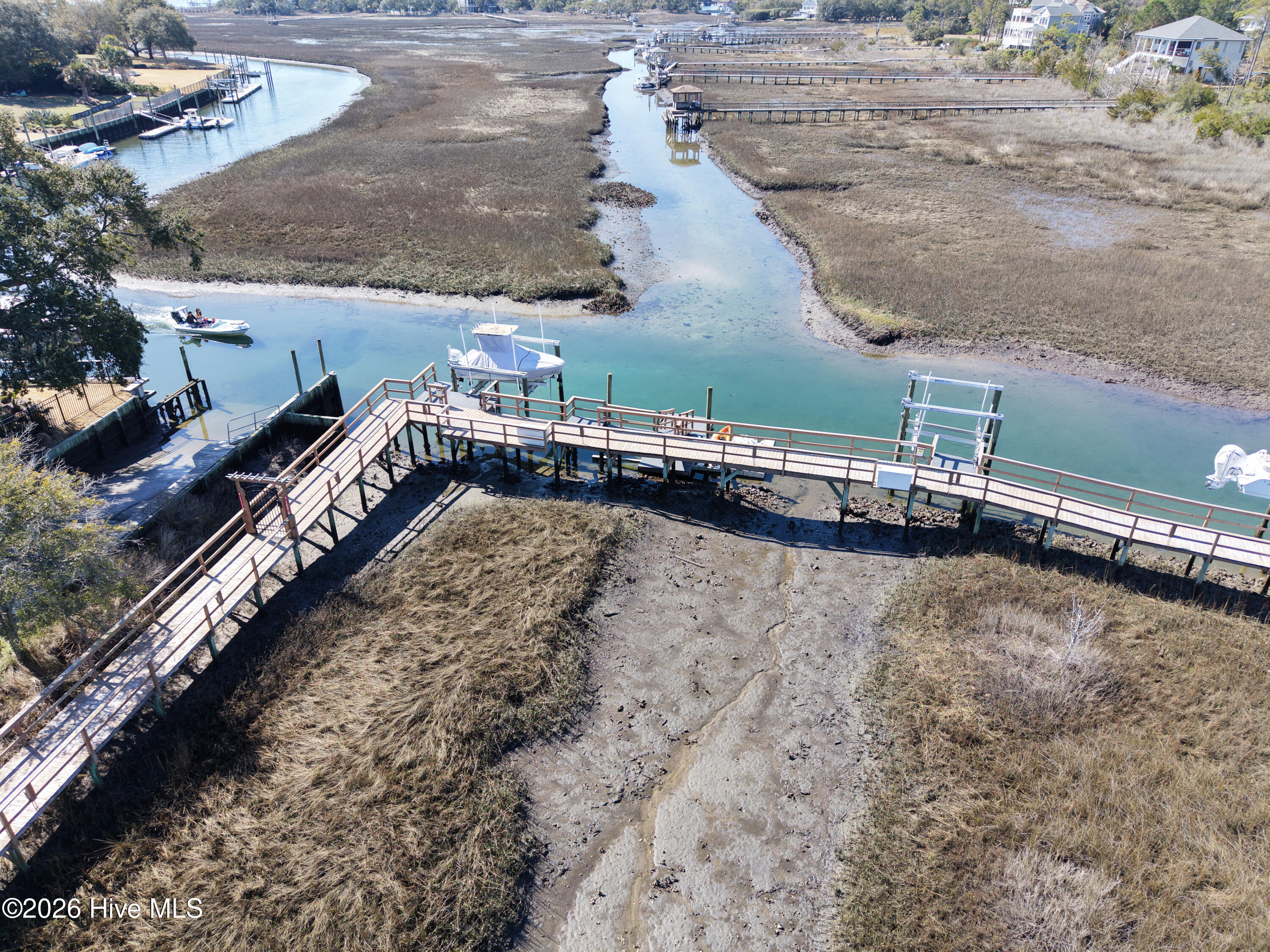 100559856 | Photo 74