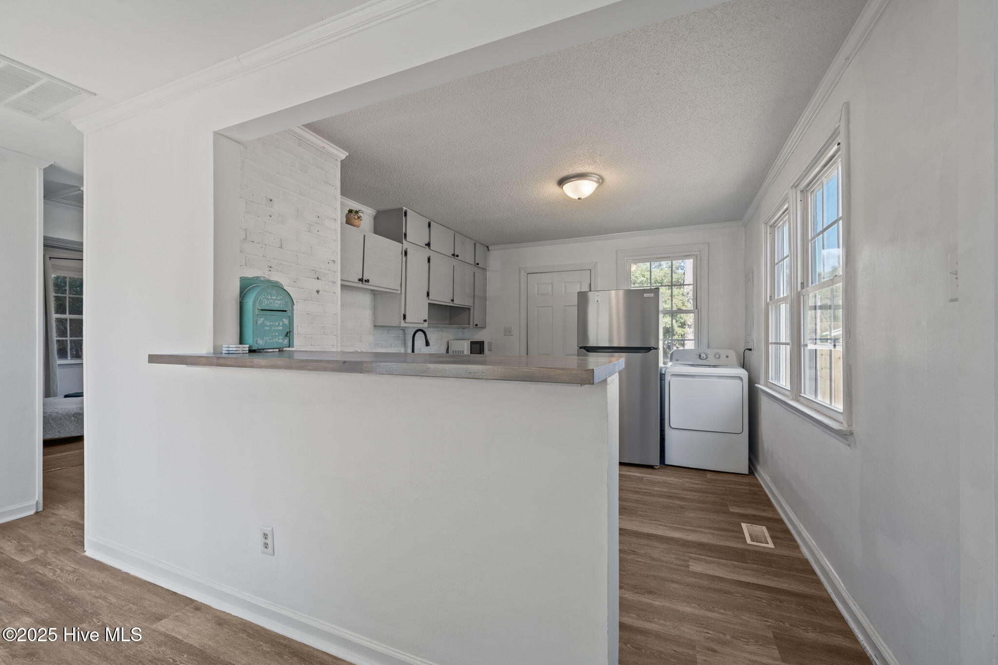 100538692 | Photo 10