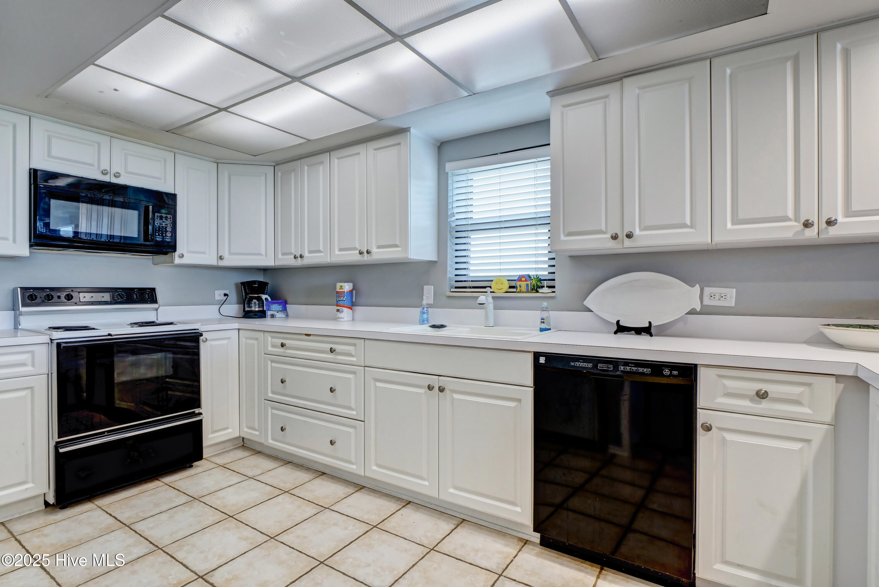 100541301 | Photo 10